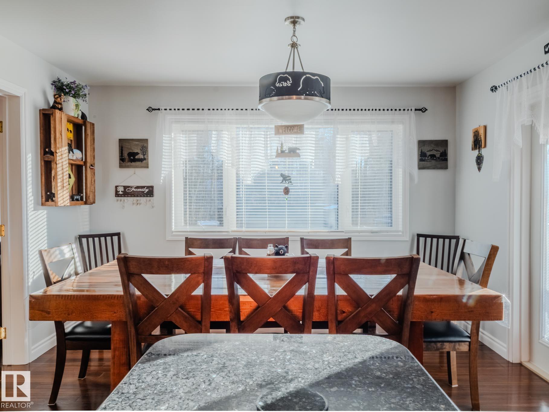 Photo 15 at 50 - 50150 Rge Rd 232, Twin Peaks Ranch Estates, Rural Leduc County