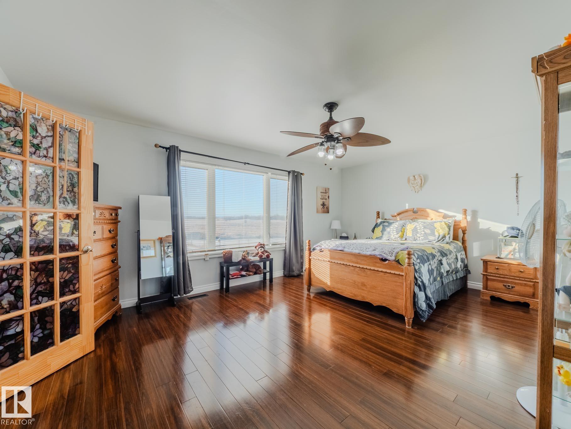 Photo 19 at 50 - 50150 Rge Rd 232, Twin Peaks Ranch Estates, Rural Leduc County