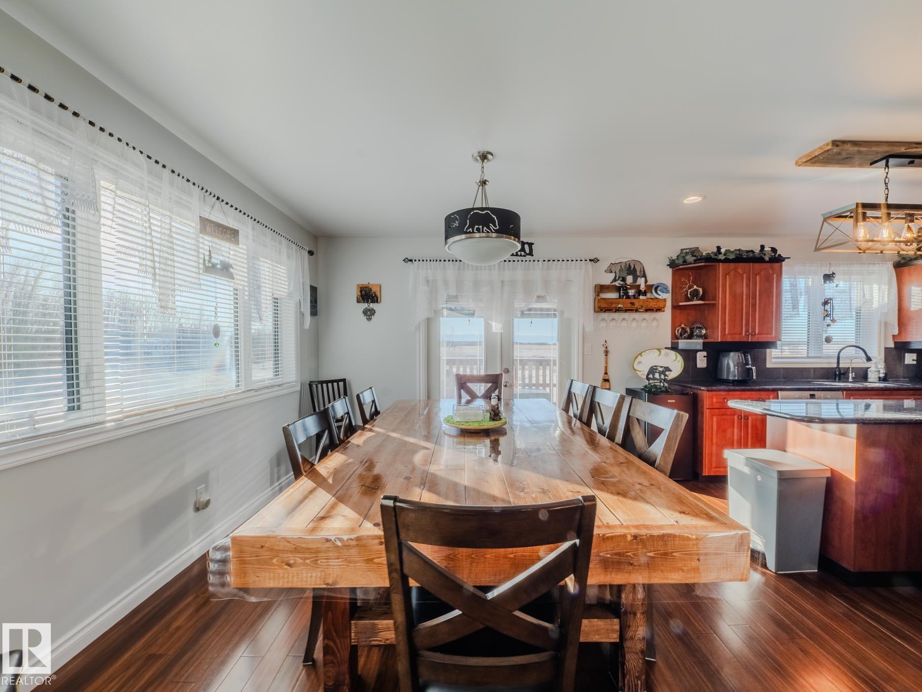 Photo 8 at 50 - 50150 Rge Rd 232, Twin Peaks Ranch Estates, Rural Leduc County