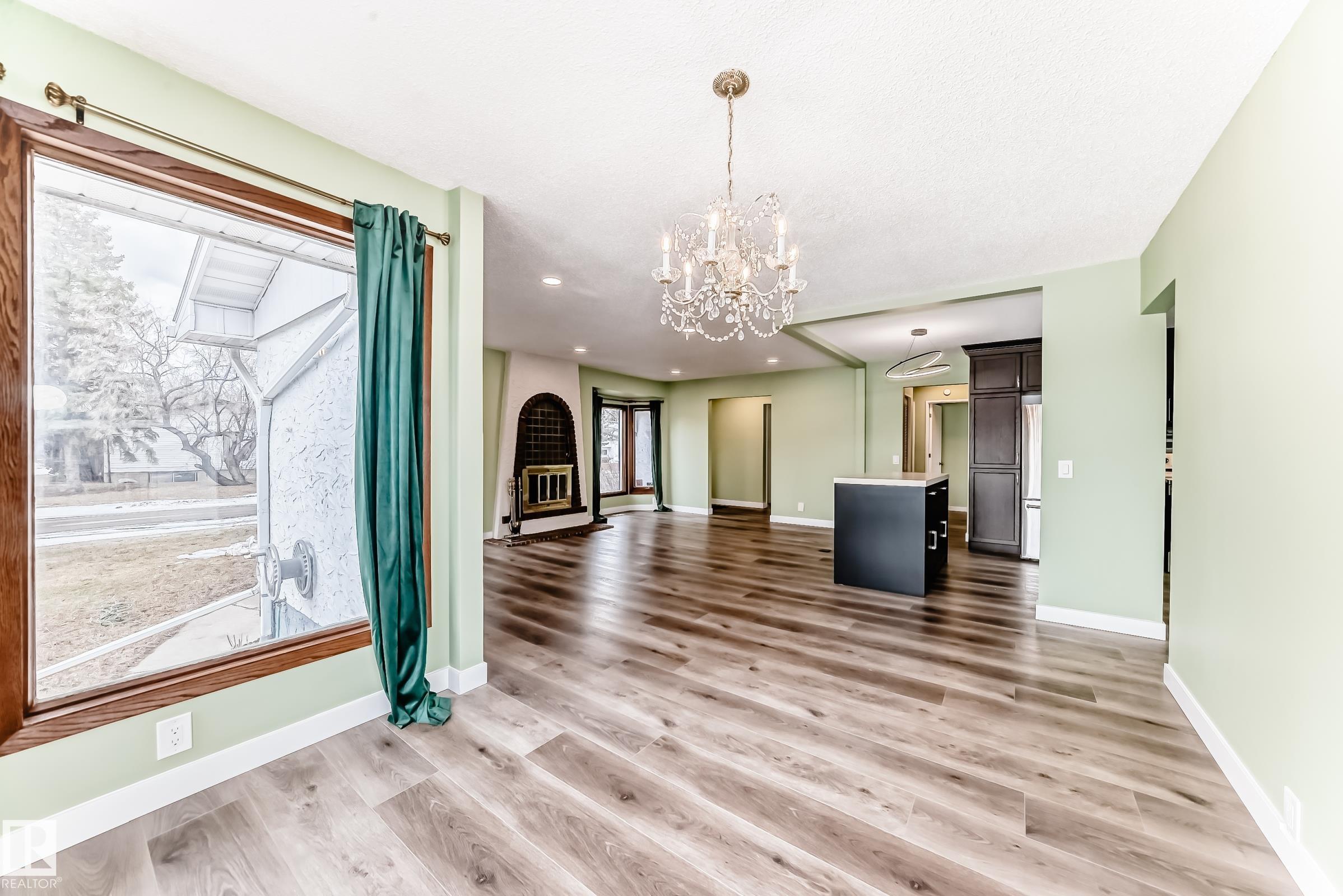 https://zimg.paragon.ice.com/ParagonImages/Property/PM/RAE/225394331/13/0/0/cf2957b1774ad372989c8f2eb5c3bc4d/1/f1f13630763dbb61db48d25153188f0a/225394331-34cab855-fcef-444d-abae-c9a0084c542d.JPG