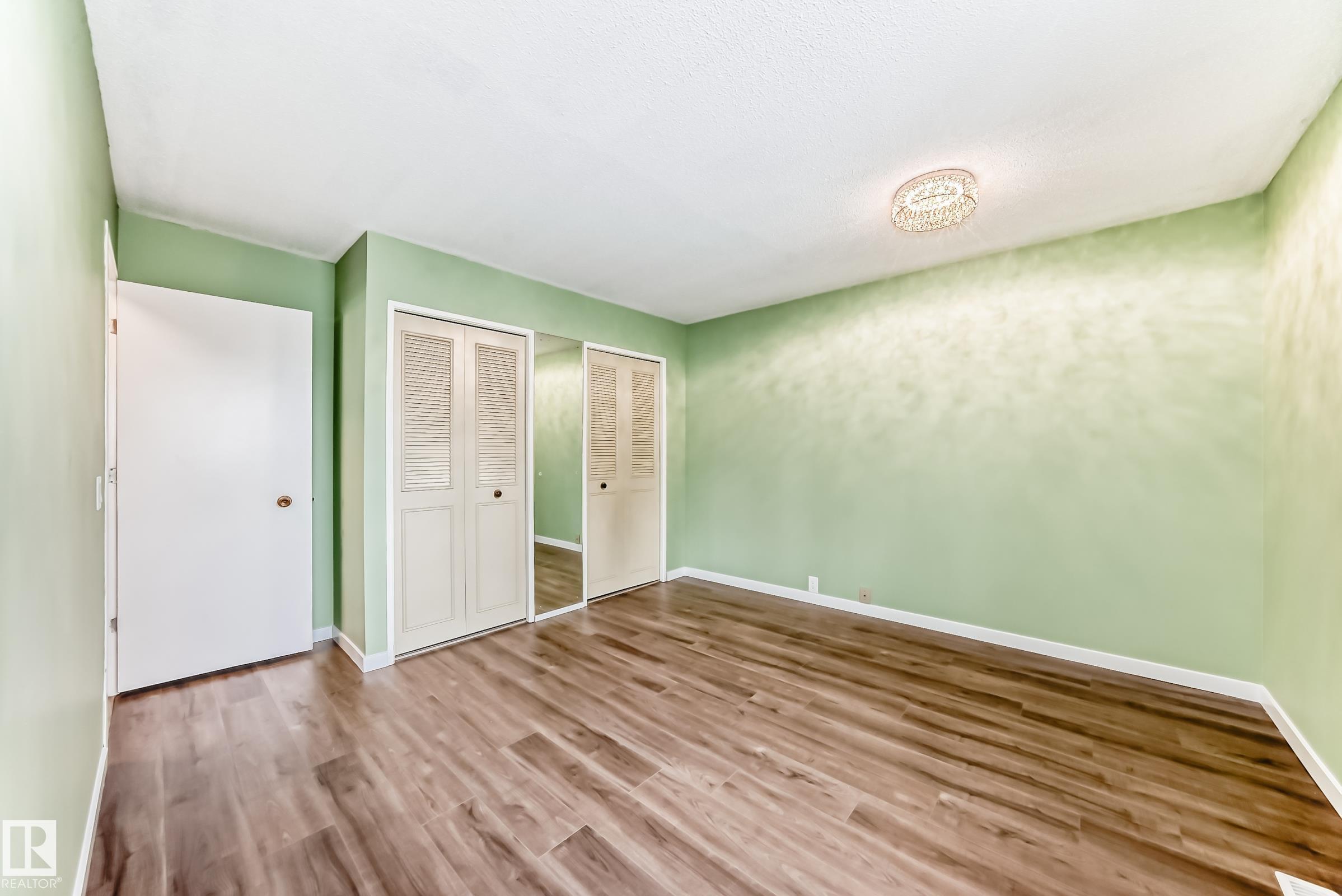 https://zimg.paragon.ice.com/ParagonImages/Property/PM/RAE/225394331/15/0/0/3201e9f96ae1c04b6989129e7d2c511a/1/f1f13630763dbb61db48d25153188f0a/225394331-0e0ce280-90c8-4624-ac93-c0722dd633dc.JPG