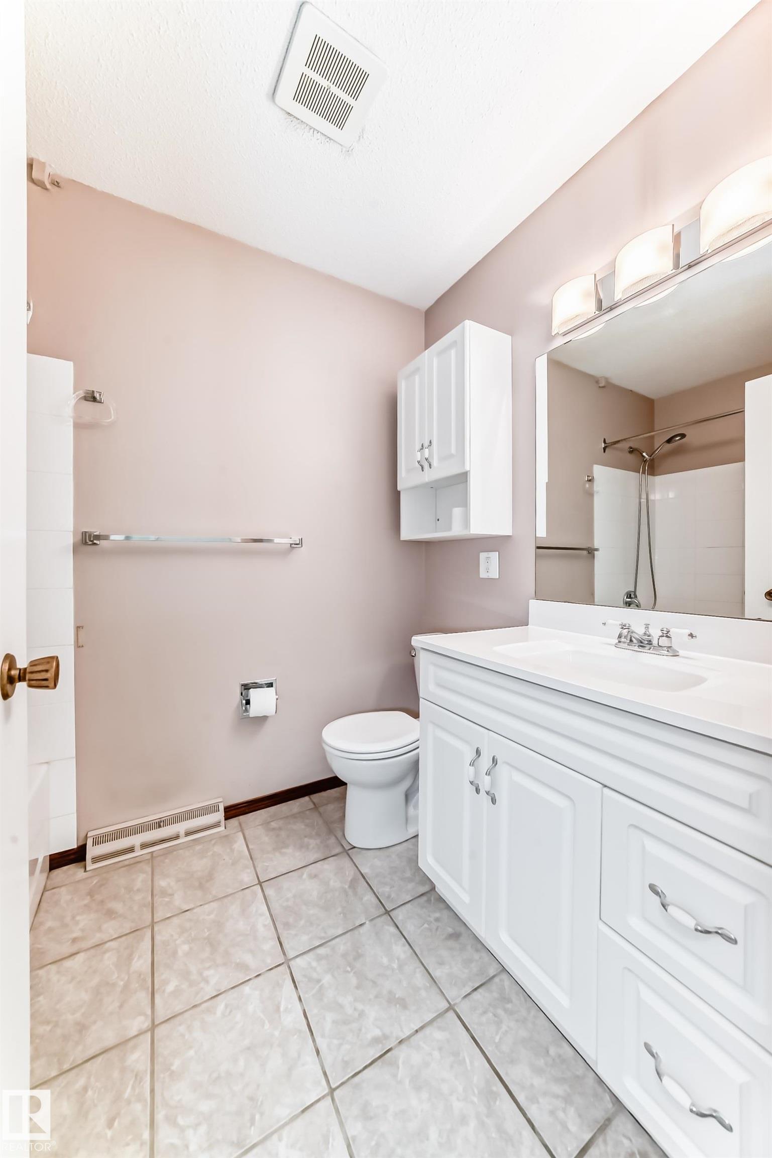 https://zimg.paragon.ice.com/ParagonImages/Property/PM/RAE/225394331/27/0/0/6e977328670a74b53474f62bd545e351/1/f1f13630763dbb61db48d25153188f0a/225394331-2d8f6905-97fa-41e0-b26c-dd5ddf3e6207.JPG