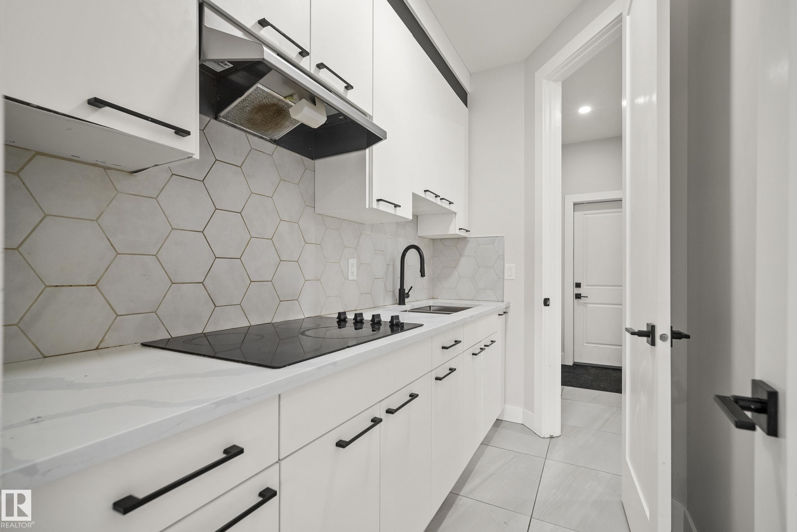 Photo 18 at 15031 10 Street NW, Fraser, Edmonton