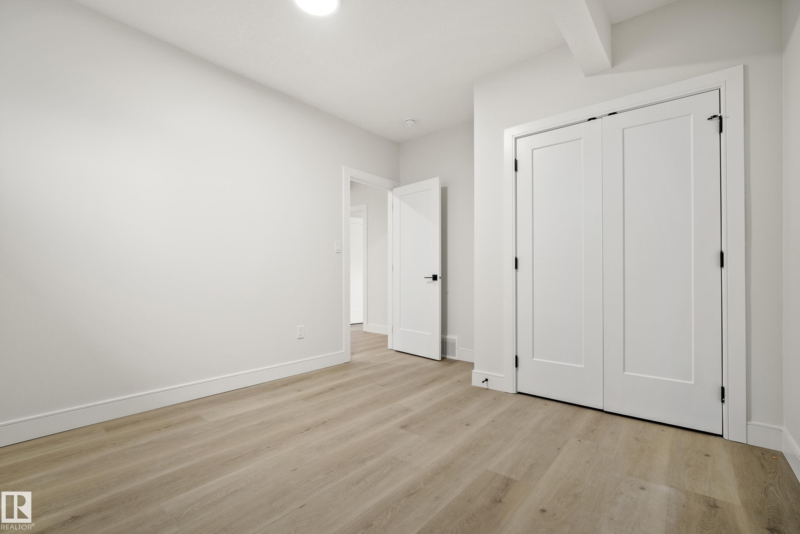 Photo 19 at 15031 10 Street NW, Fraser, Edmonton