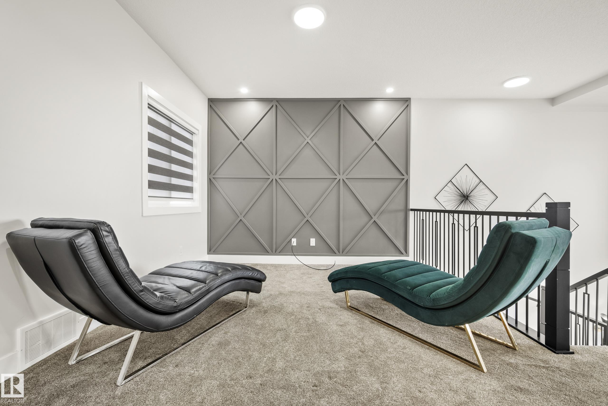 Photo 22 at 15031 10 Street NW, Fraser, Edmonton