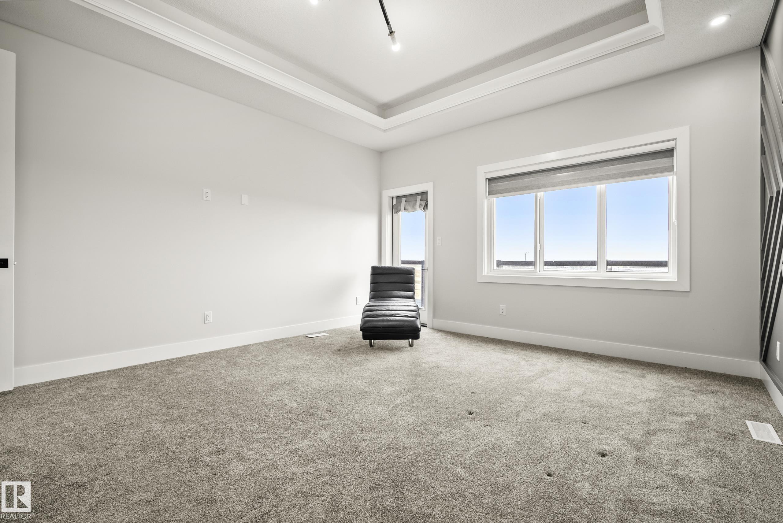 Photo 26 at 15031 10 Street NW, Fraser, Edmonton