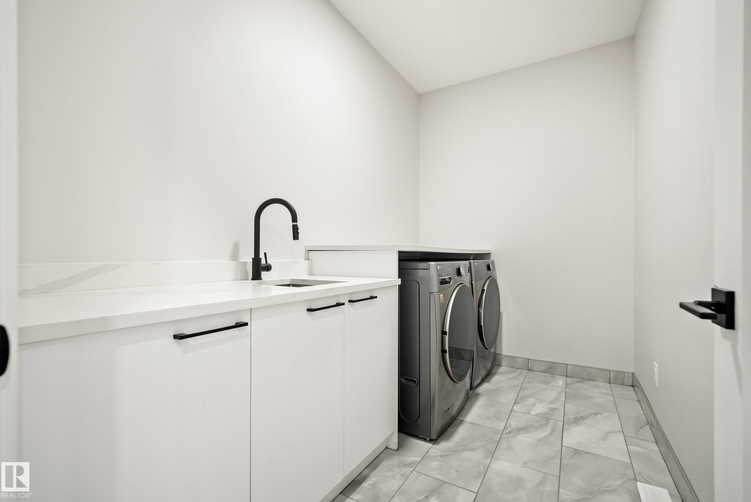 Photo 31 at 15031 10 Street NW, Fraser, Edmonton