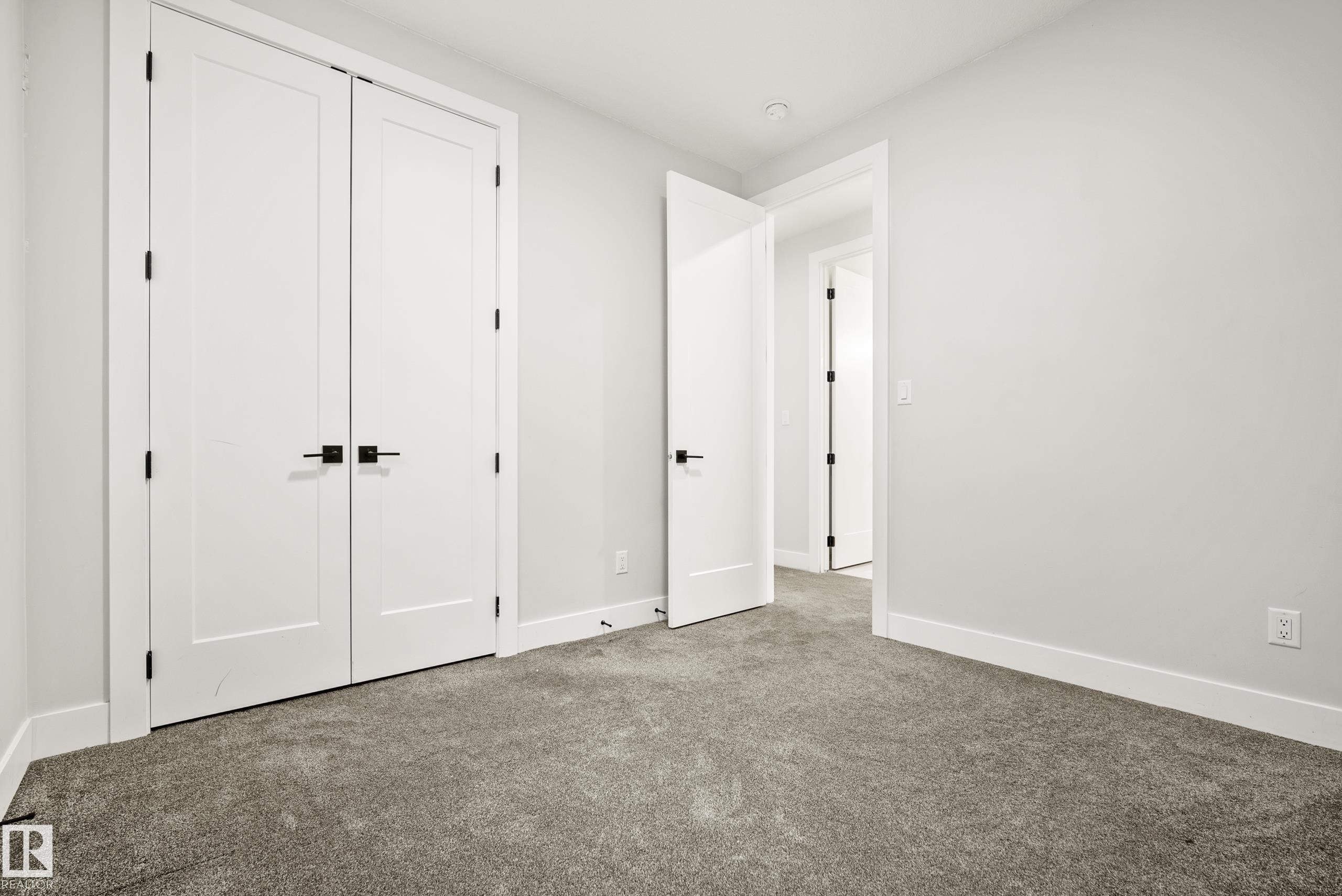 Photo 33 at 15031 10 Street NW, Fraser, Edmonton