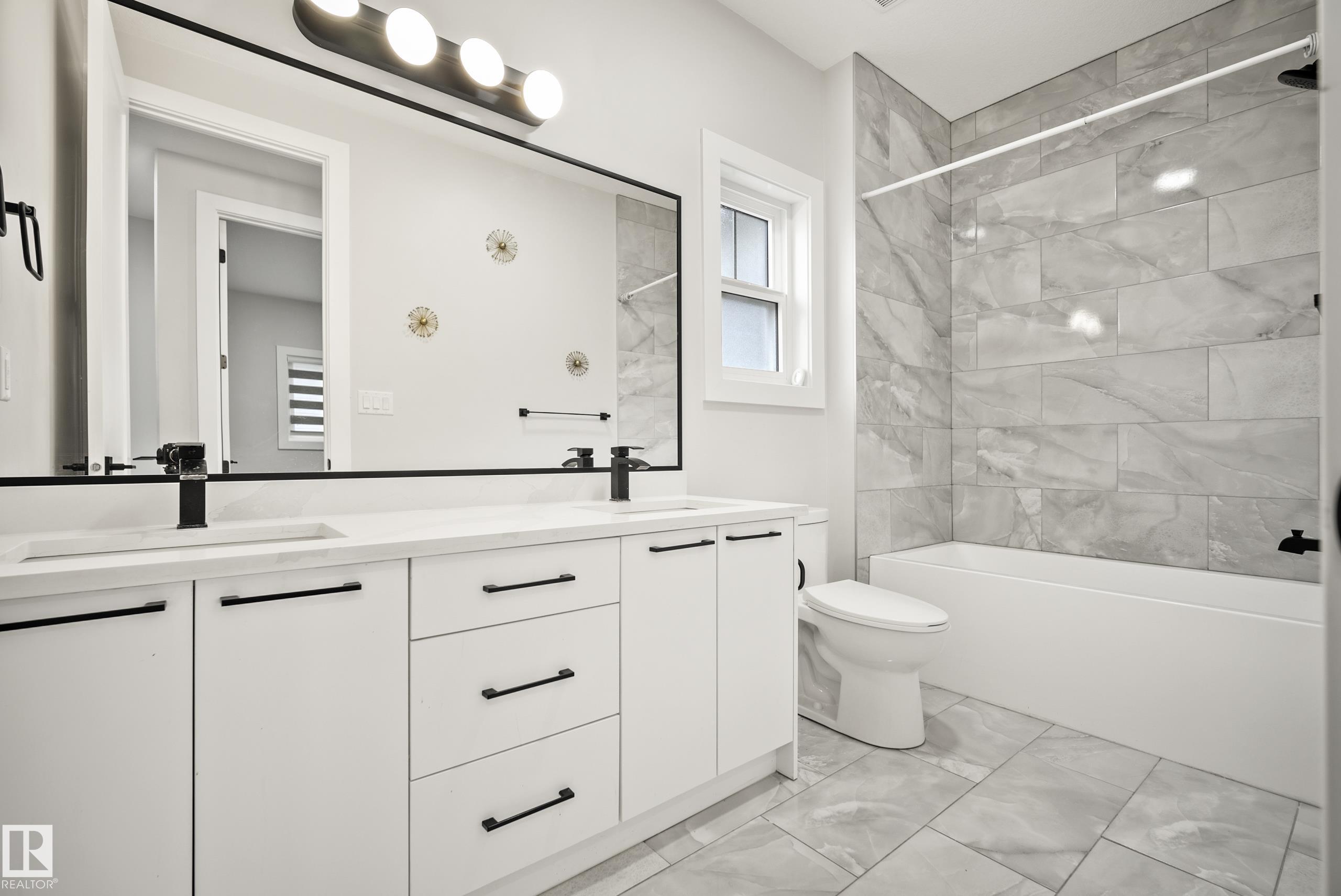 Photo 34 at 15031 10 Street NW, Fraser, Edmonton