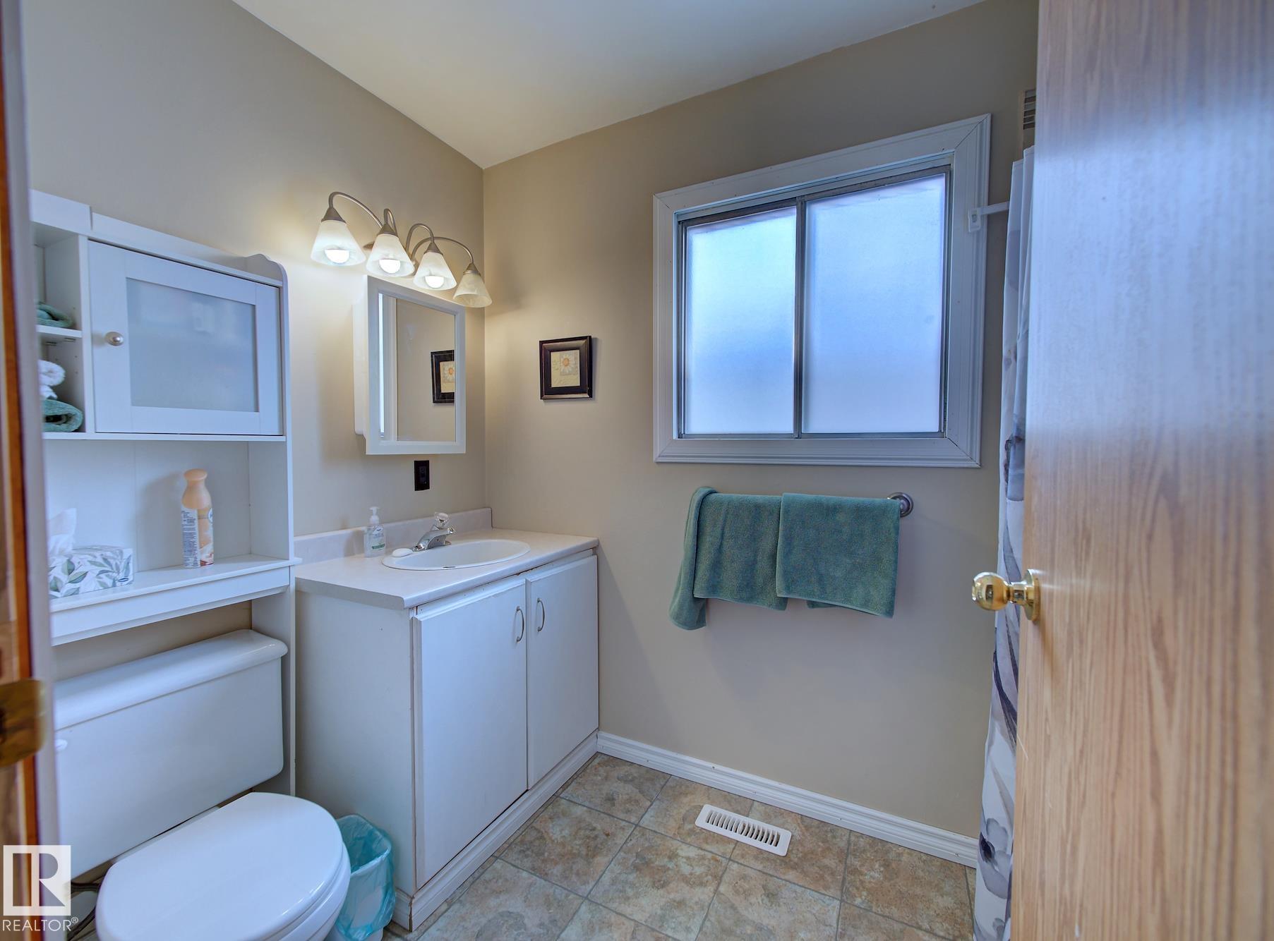 Photo 25 at 9611 90 Avenue, Sherridon Extension, Fort Saskatchewan