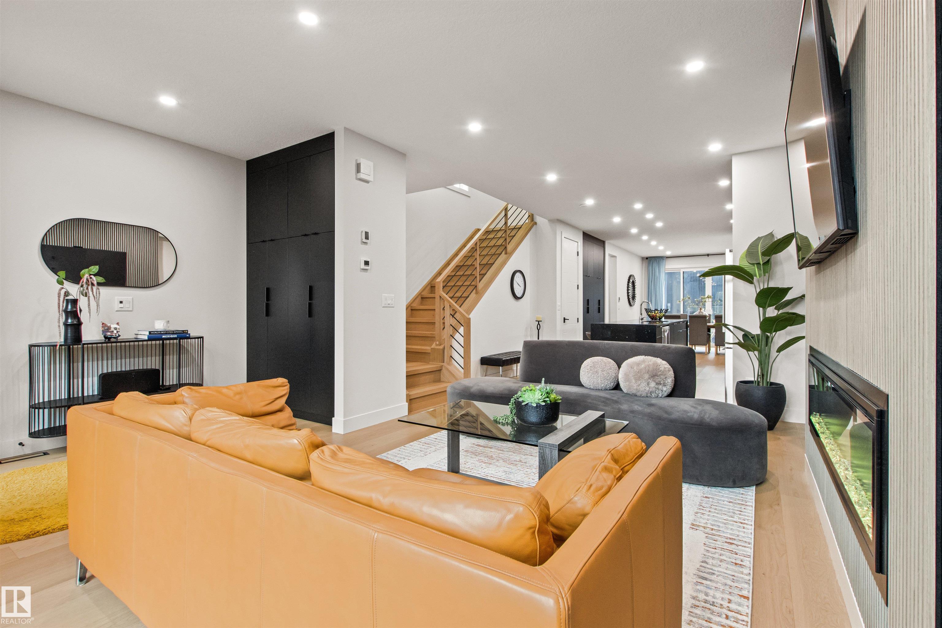 Photo 9 at 8944 145 Street NW, Parkview, Edmonton