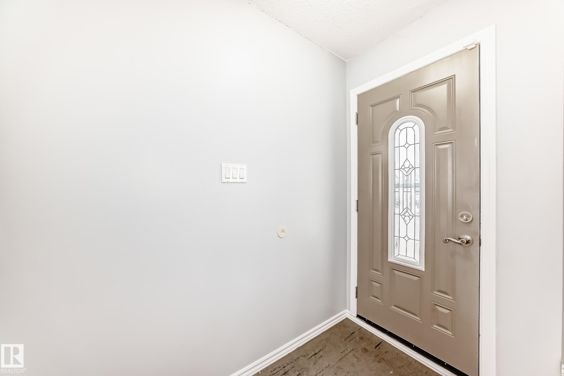 7512 136 Avenue NW, Delwood, Edmonton