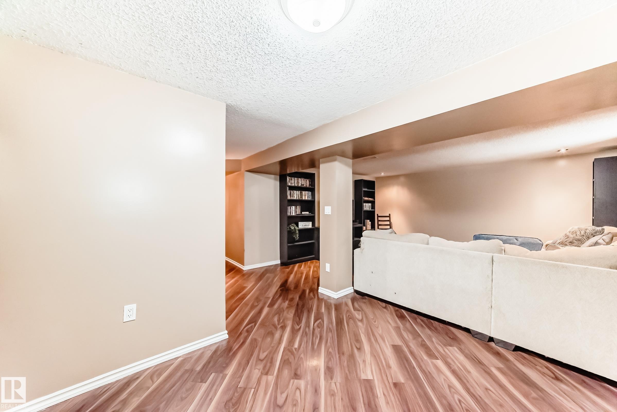 Photo 31 at 7512 136 Avenue NW, Delwood, Edmonton