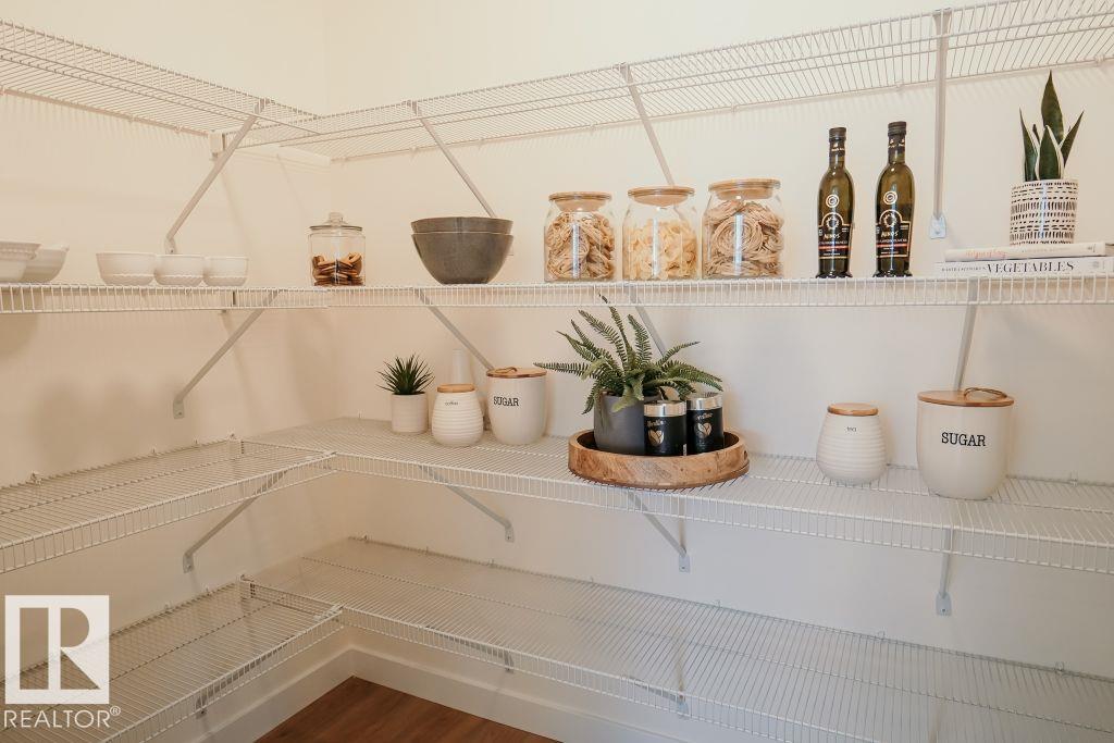 7017 50a Avenue, Elan, Beaumont