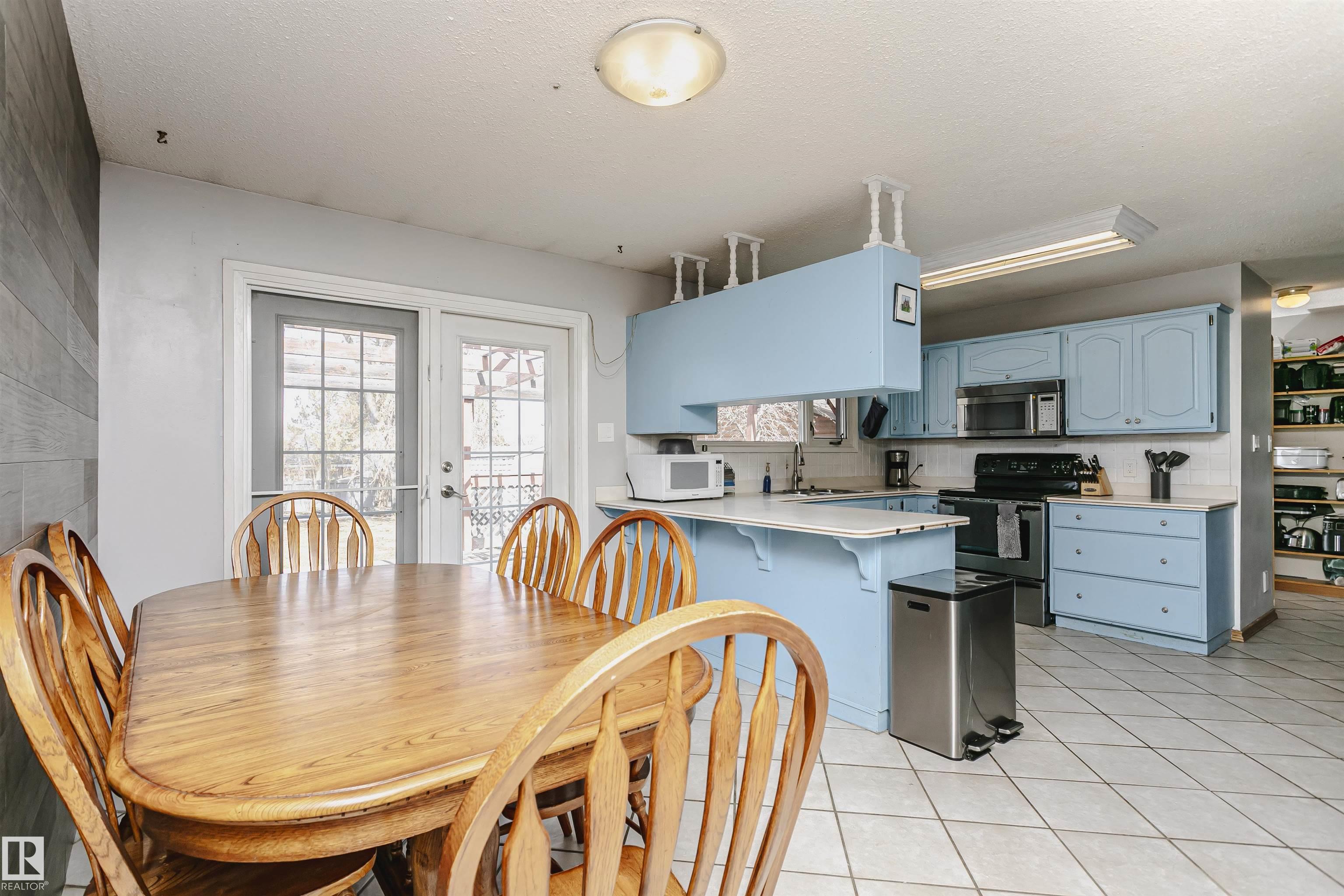 Photo 17 at 3 Gosset Place, Broxton Park, Spruce Grove