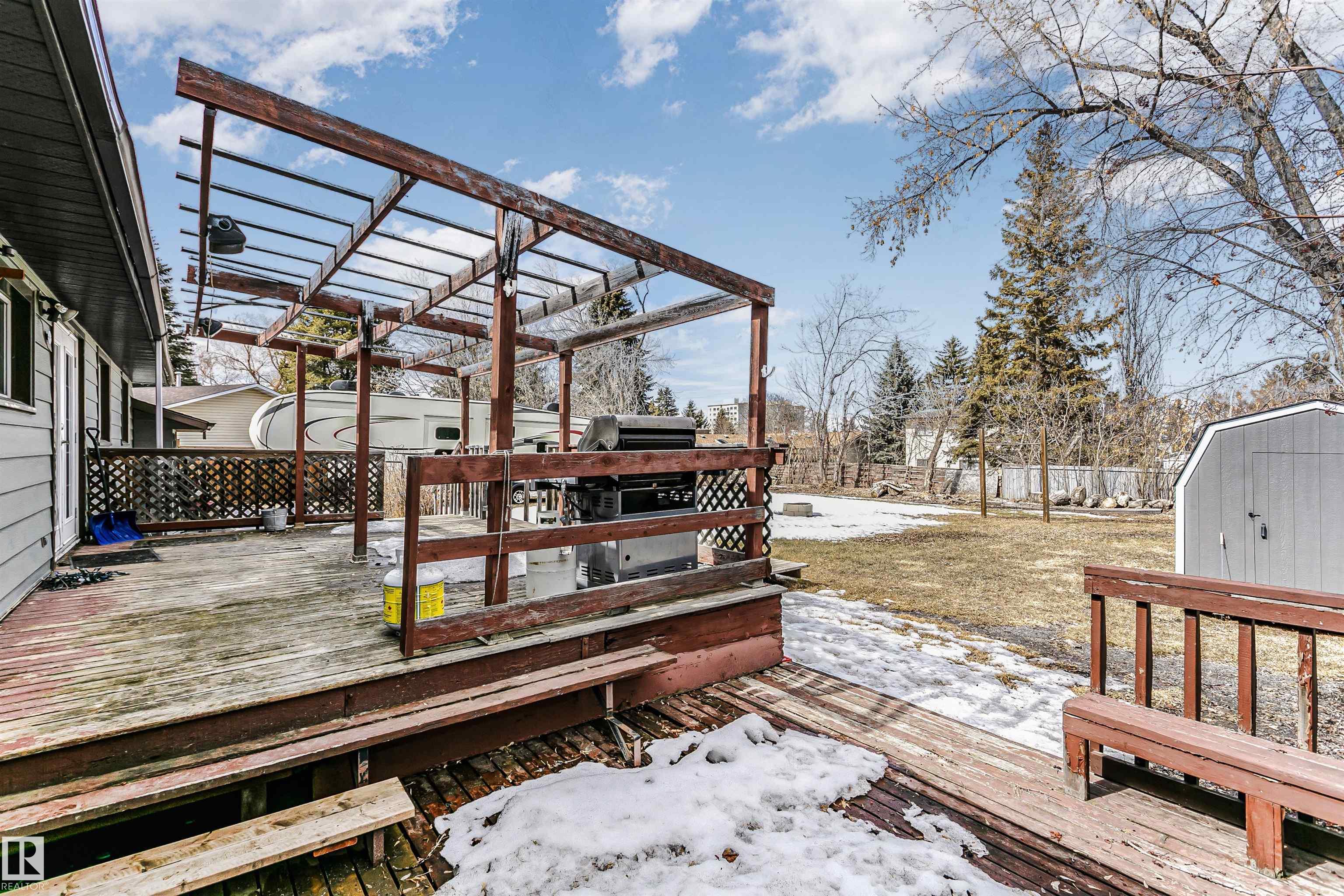 Photo 38 at 3 Gosset Place, Broxton Park, Spruce Grove