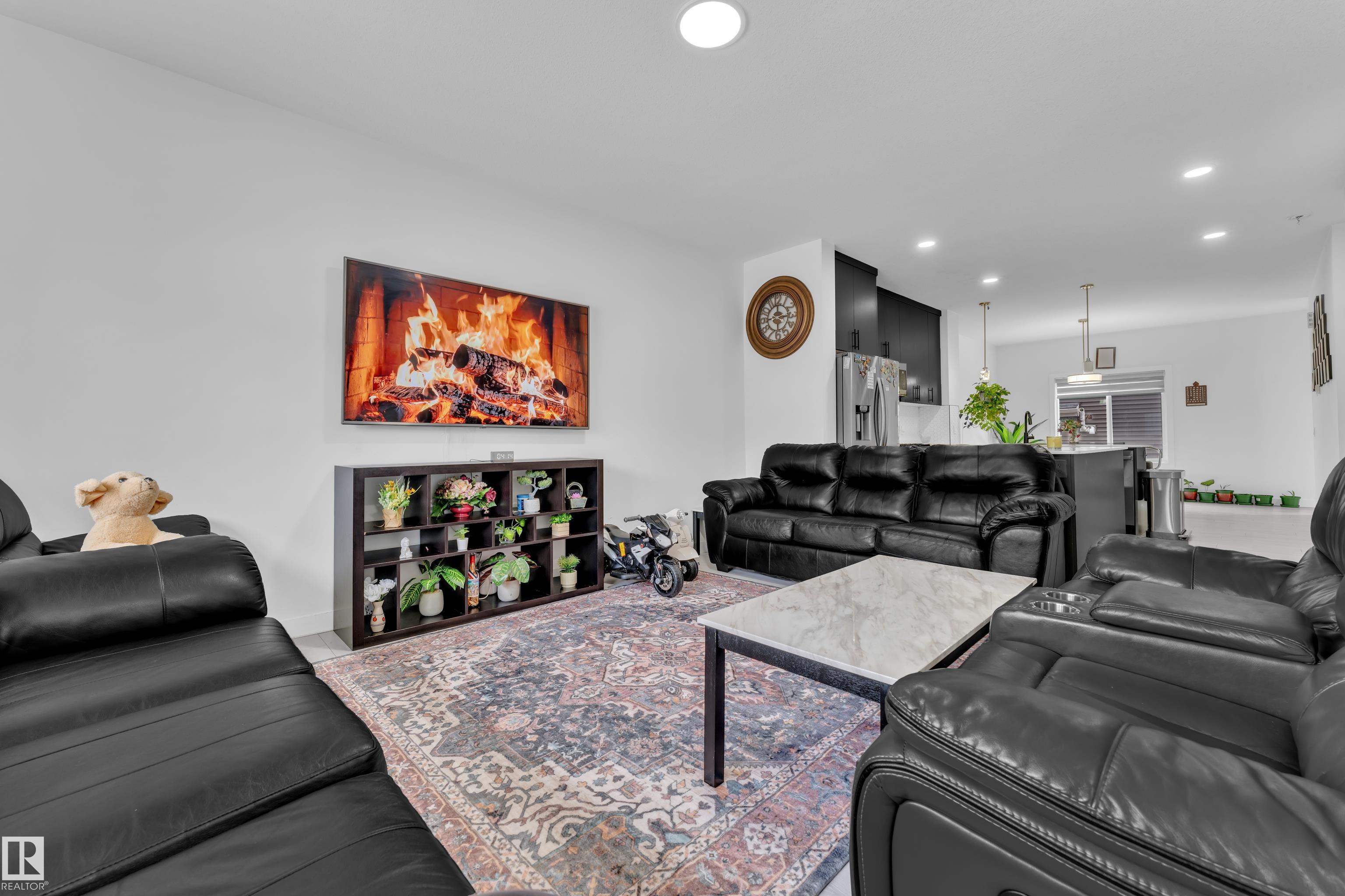 Photo 7 at 1645 Plum Circle SW, The Orchards At Ellerslie, Edmonton