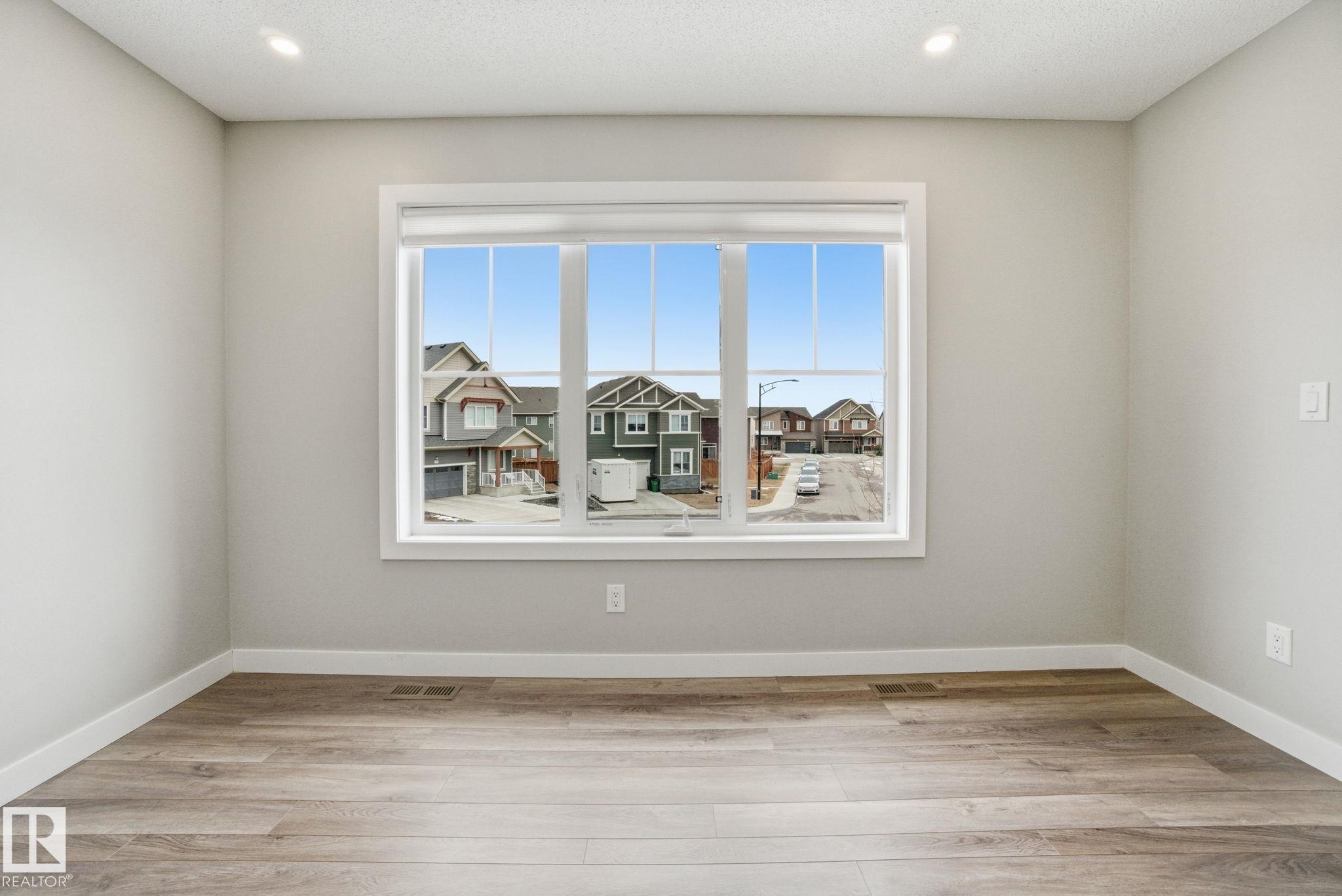 https://zimg.paragon.ice.com/ParagonImages/Property/PM/RAE/225394491/20/0/0/fce0db4b7f86b3115eeda5076a65d575/1/341e81c579425440eb4c58370b84d99c/225394491-97138913-61c2-4fd7-b694-7d9e4e4b986c.JPG