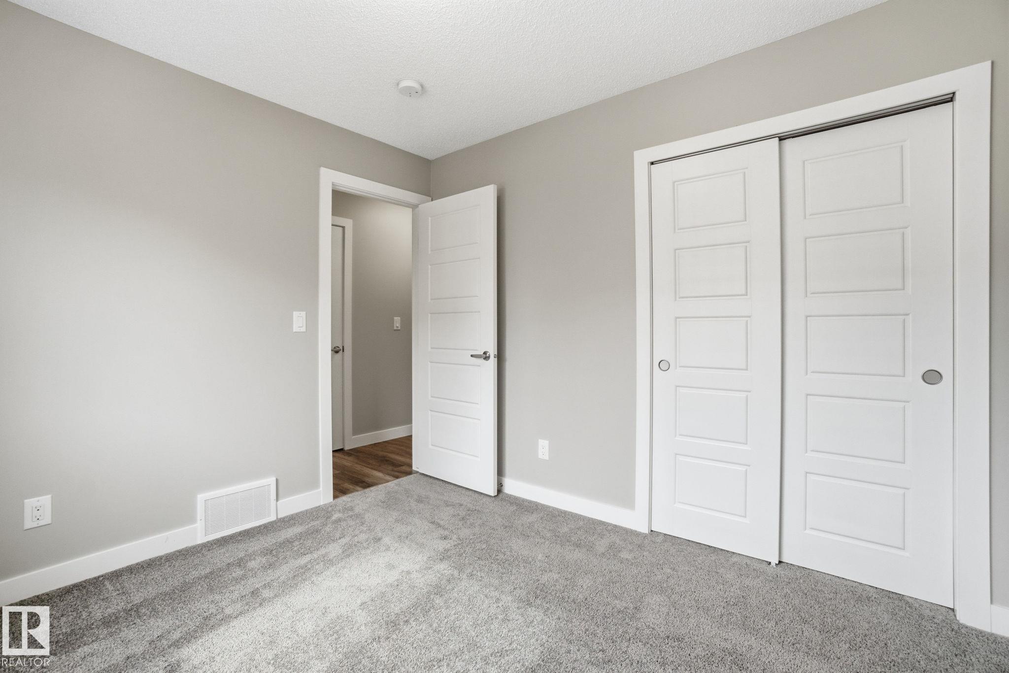 https://zimg.paragon.ice.com/ParagonImages/Property/PM/RAE/225394491/30/0/0/773a7346832605d7cd4d8b9c2ea58b02/1/341e81c579425440eb4c58370b84d99c/225394491-b4b55837-8da4-4e69-ad70-1dfd4dbaf370.JPG