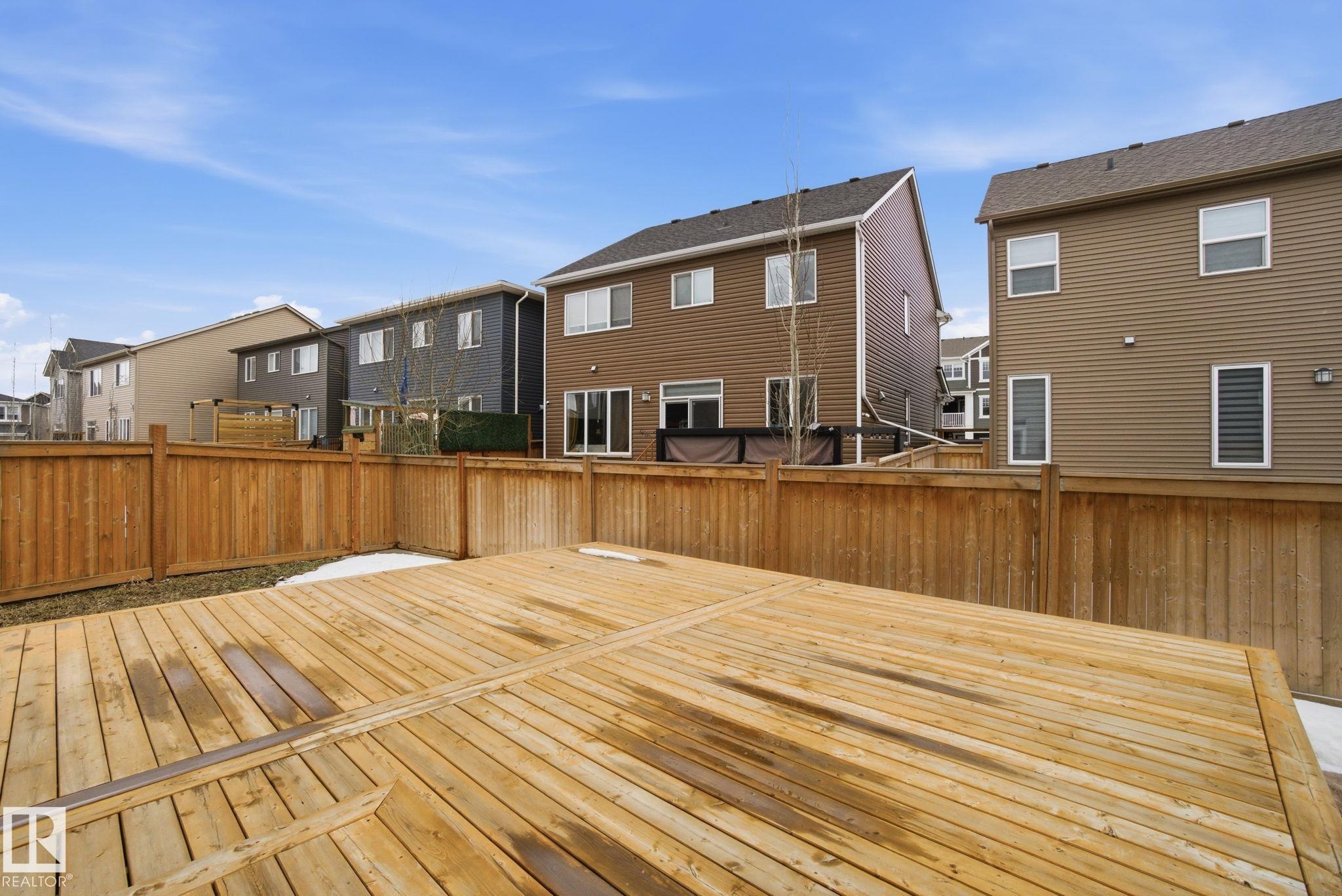 https://zimg.paragon.ice.com/ParagonImages/Property/PM/RAE/225394491/48/0/0/c9c39bc52dd23c870e065ee5076dc93d/1/341e81c579425440eb4c58370b84d99c/225394491-b1c6e7cb-0880-4ff8-8a2d-954d85715b56.JPG