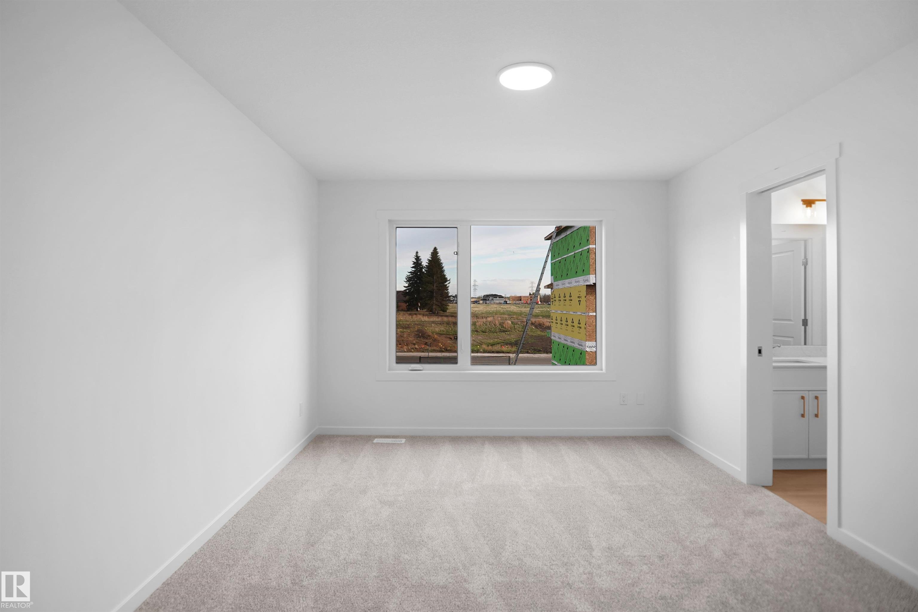 https://zimg.paragon.ice.com/ParagonImages/Property/PM/RAE/225394514/18/0/0/6c5ce4a34bc67c00716fdacefa91e4c7/1/29c4c7d56153503e49b64087694b79f9/225394514-93cc0a52-a4f1-4e61-9fc0-c074b45e27c8.JPG