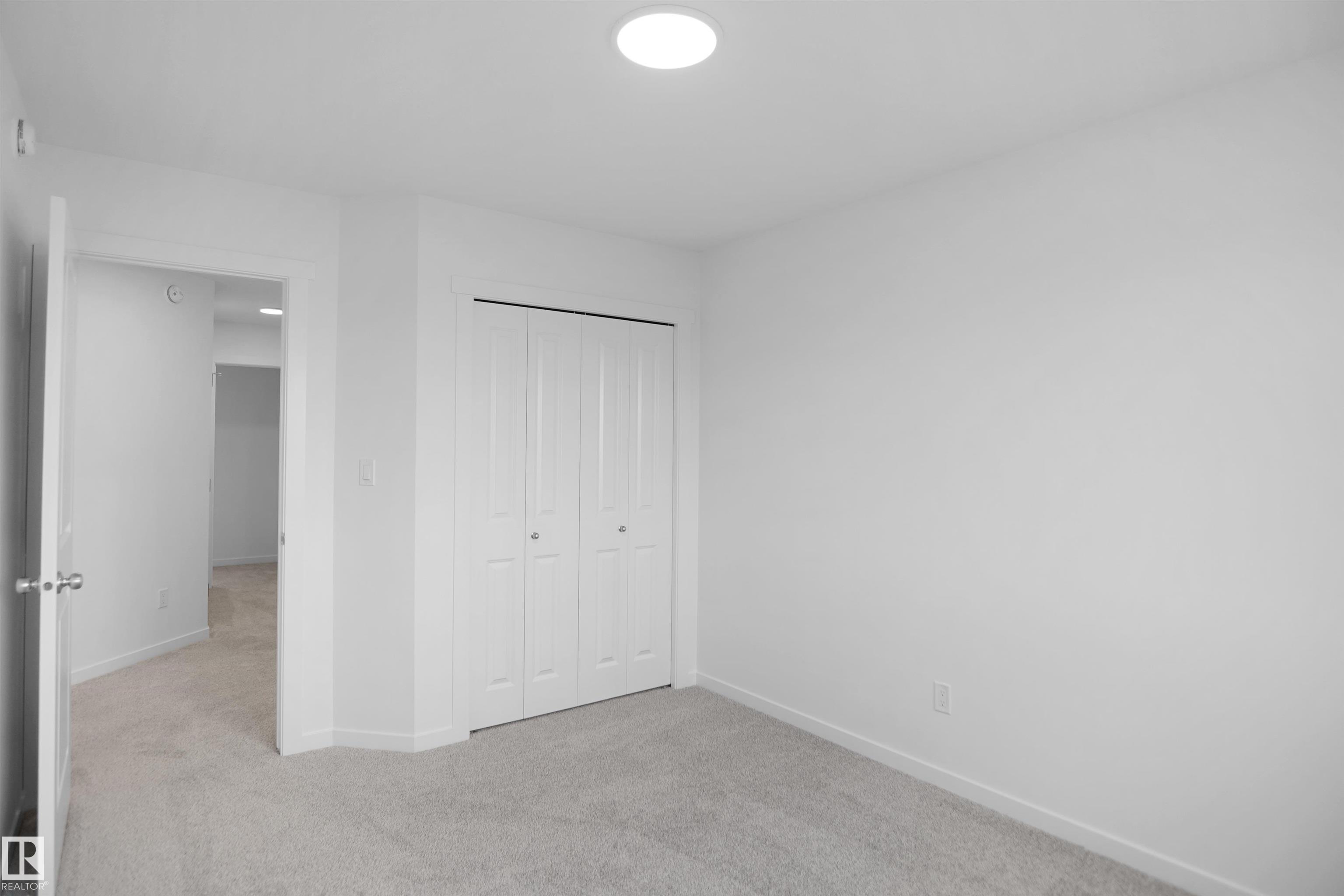 https://zimg.paragon.ice.com/ParagonImages/Property/PM/RAE/225394514/24/0/0/11546e8bcf55f19b75f963f7d5582690/1/29c4c7d56153503e49b64087694b79f9/225394514-809edf41-4ba9-4727-88ac-fb5740101d7c.JPG