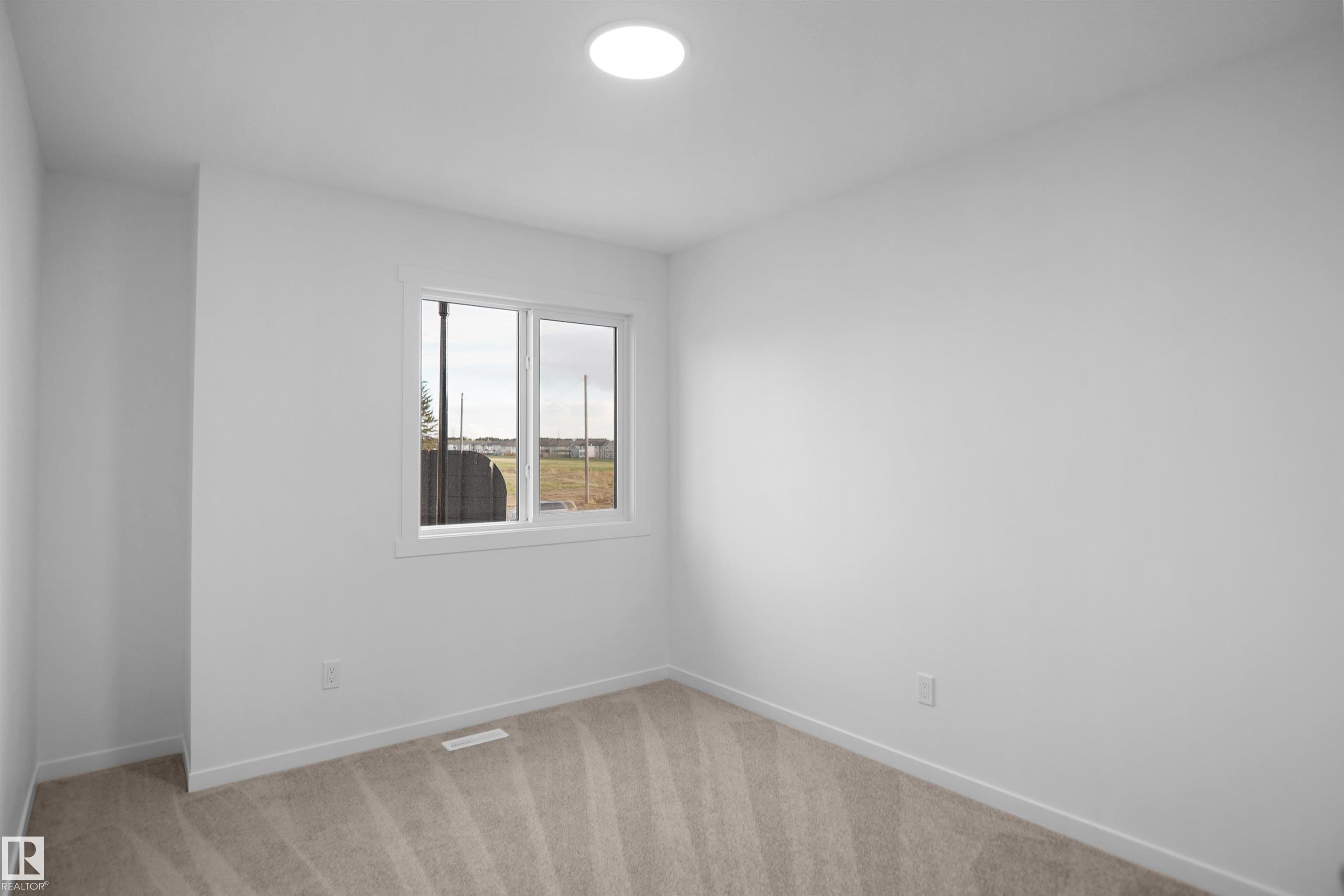 https://zimg.paragon.ice.com/ParagonImages/Property/PM/RAE/225394516/24/0/0/611395dfb10ce58894b96eedc2971d1a/1/b390bb98e188c9934e3d37b94e9bb89d/225394516-f73cacb5-68ab-4d51-9e24-f79e63c993e0.JPG