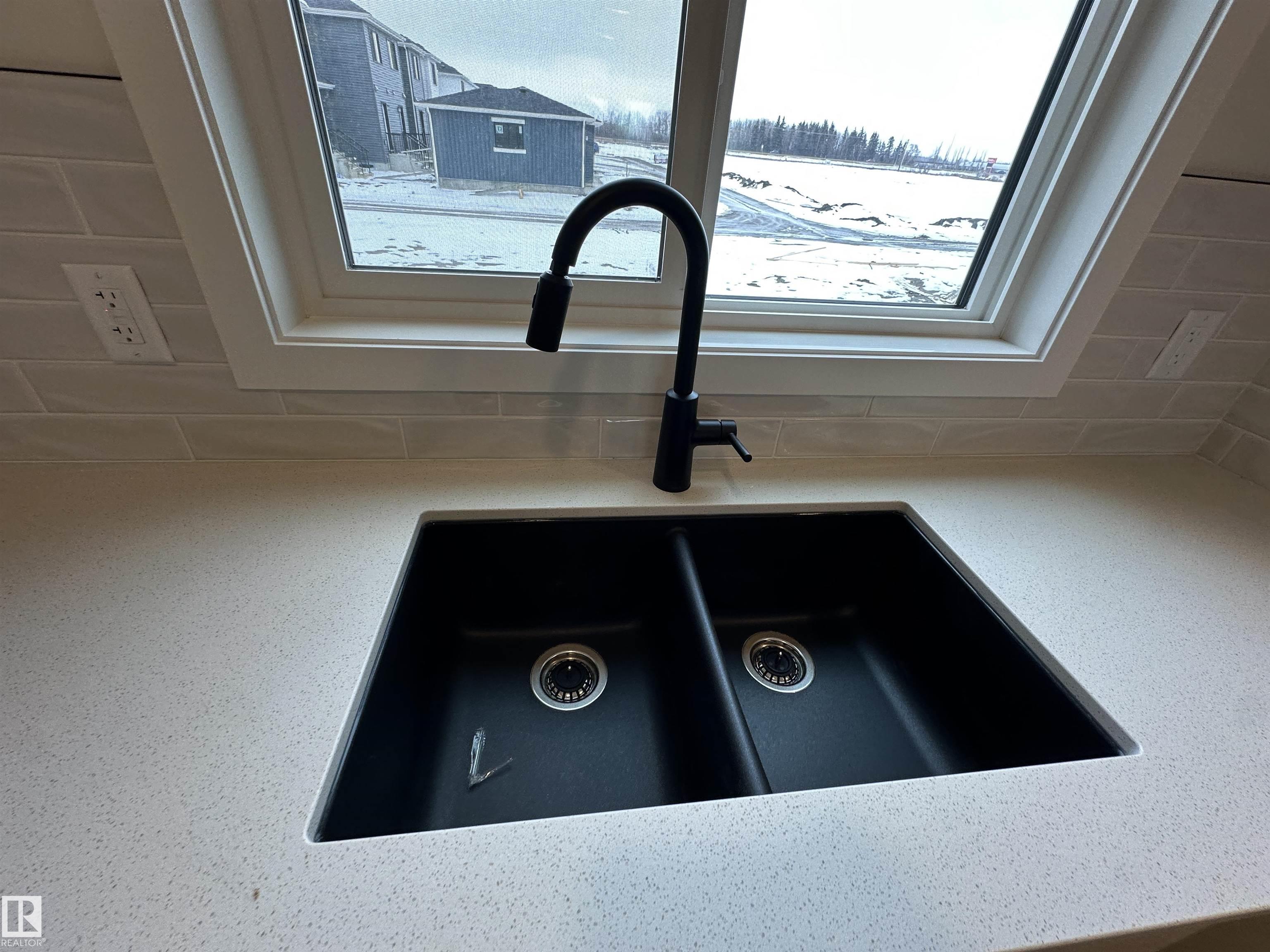 Photo 7 at 1094 Mcleod Avenue, Easton, Spruce Grove