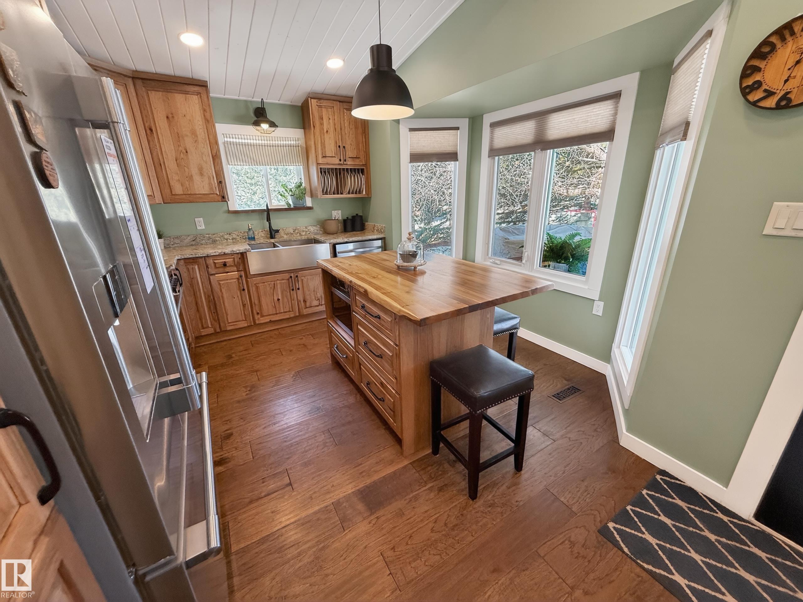 Photo 15 at 18 - 26503 Twp Road 511, Princess Estates, Rural Parkland County