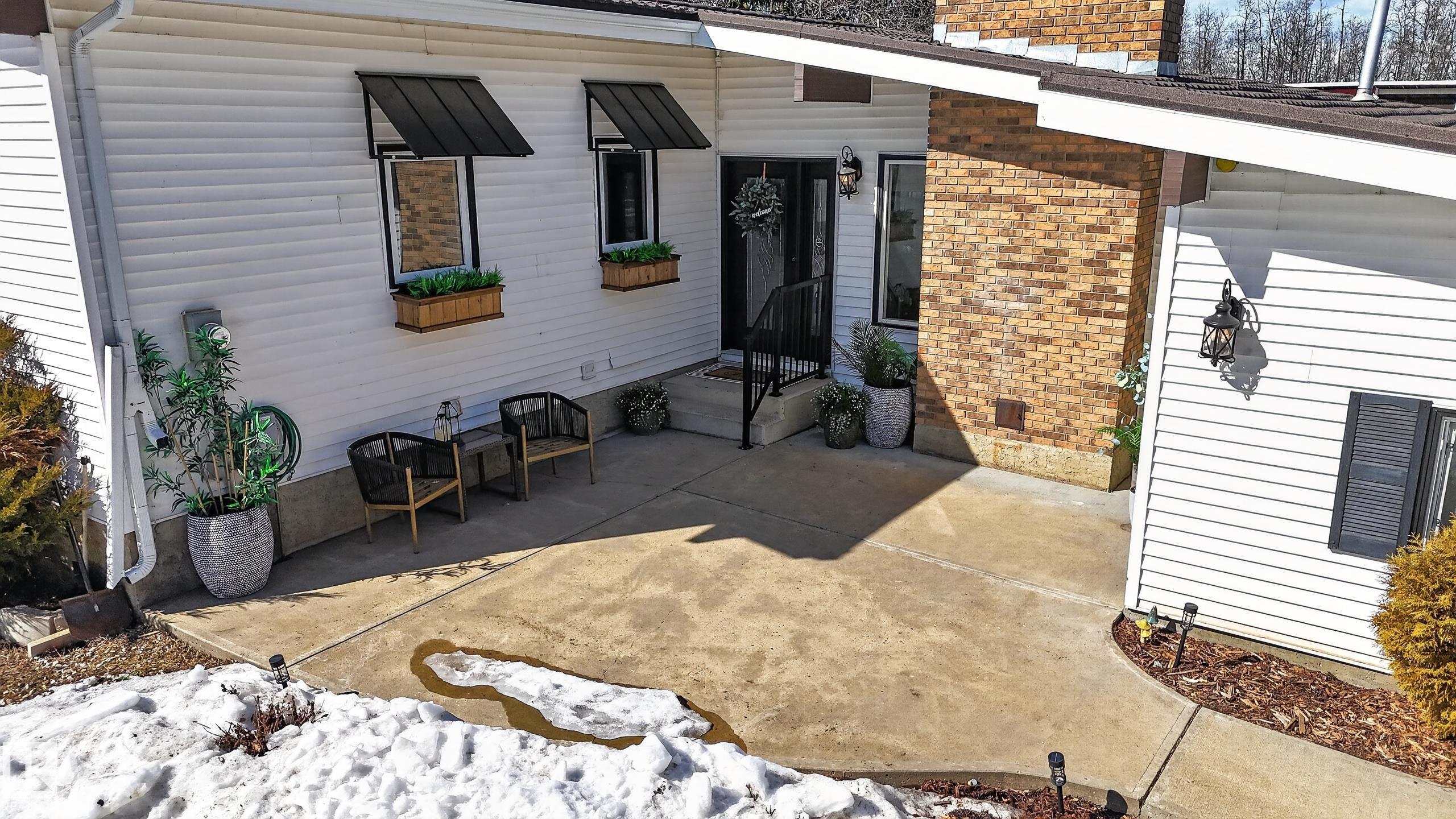 Photo 8 at 18 - 26503 Twp Road 511, Princess Estates, Rural Parkland County