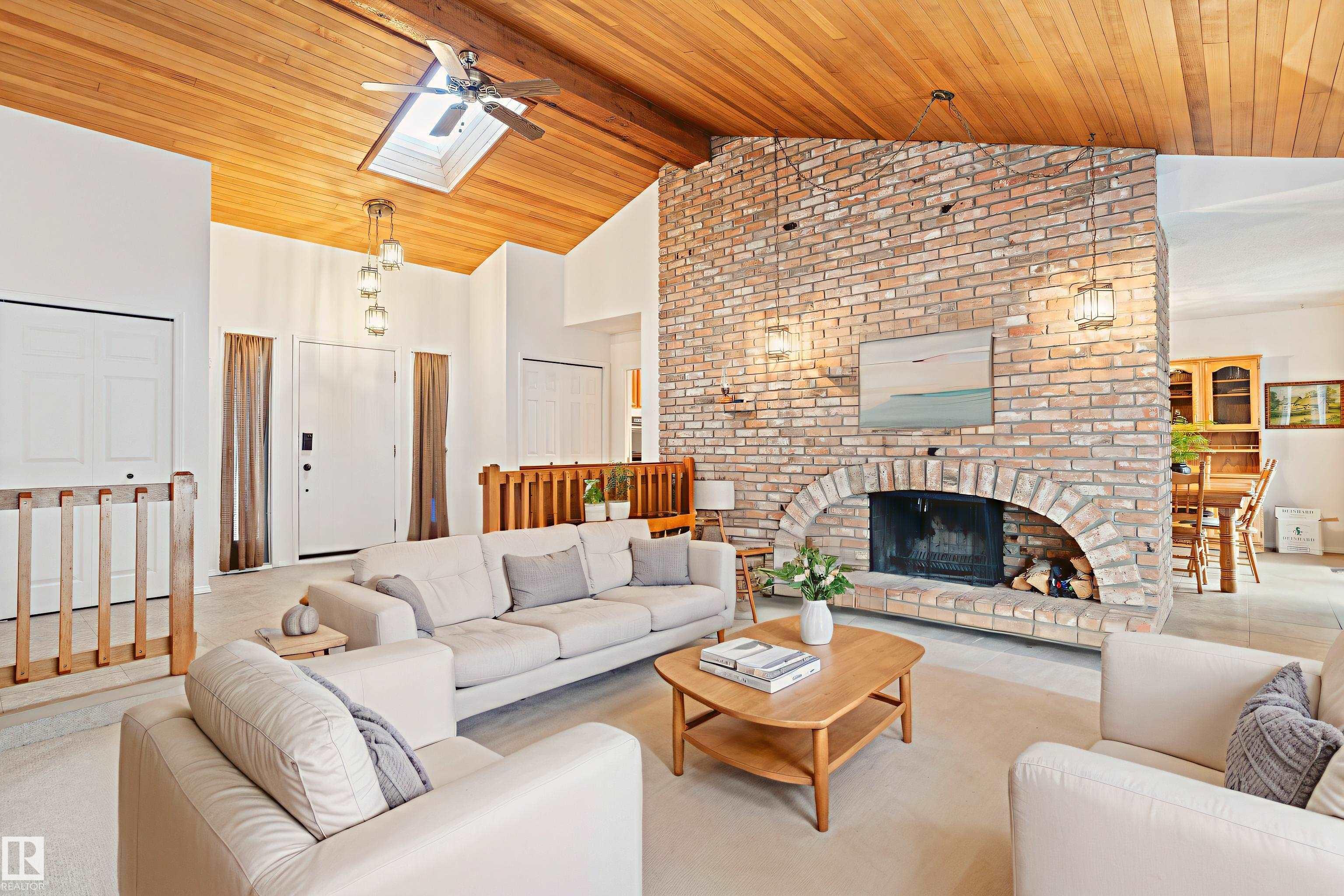 Picture for 258 GREENOCH CR NW