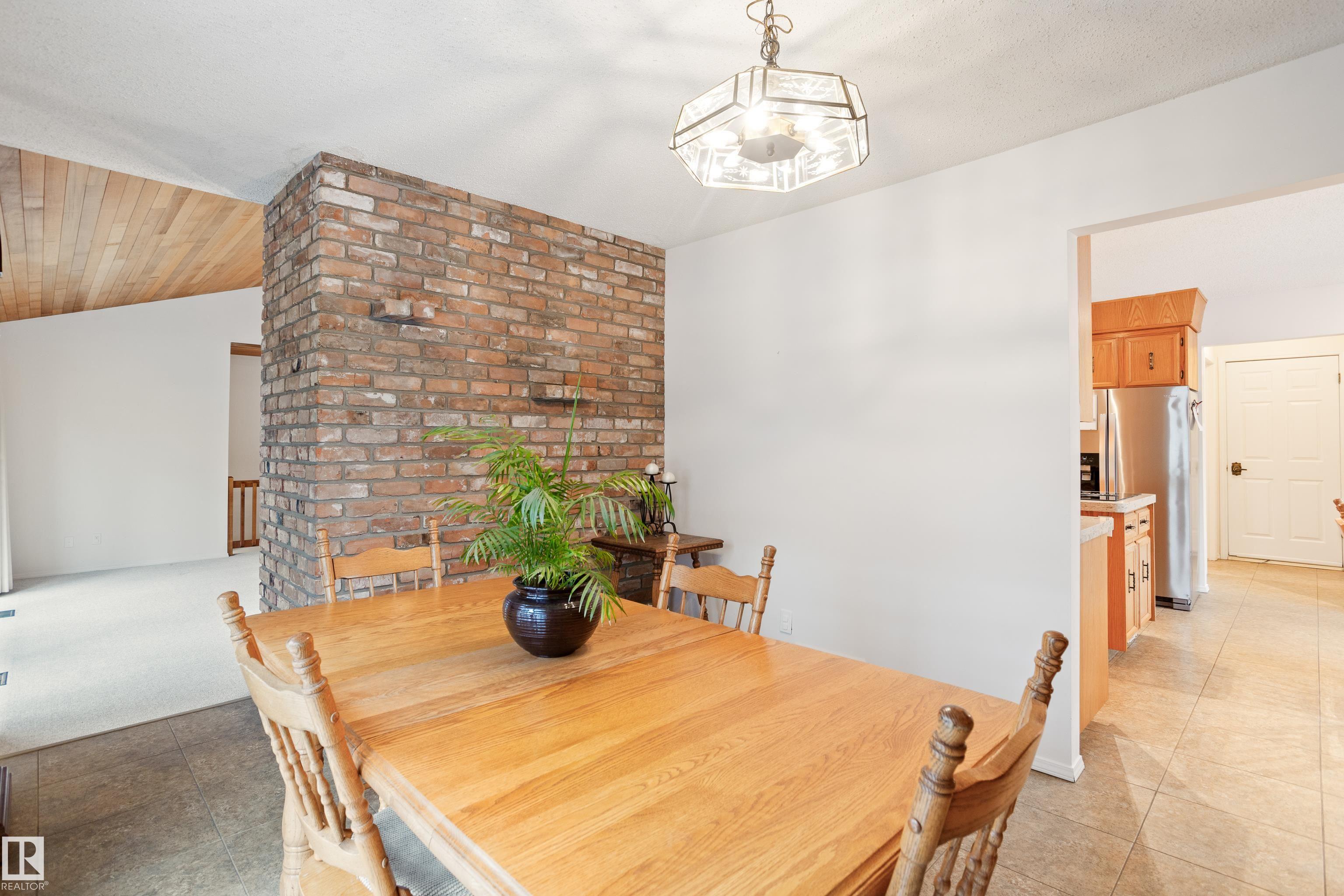 Photo 26 at 258 Greenoch Crescent NW, Greenview, Edmonton