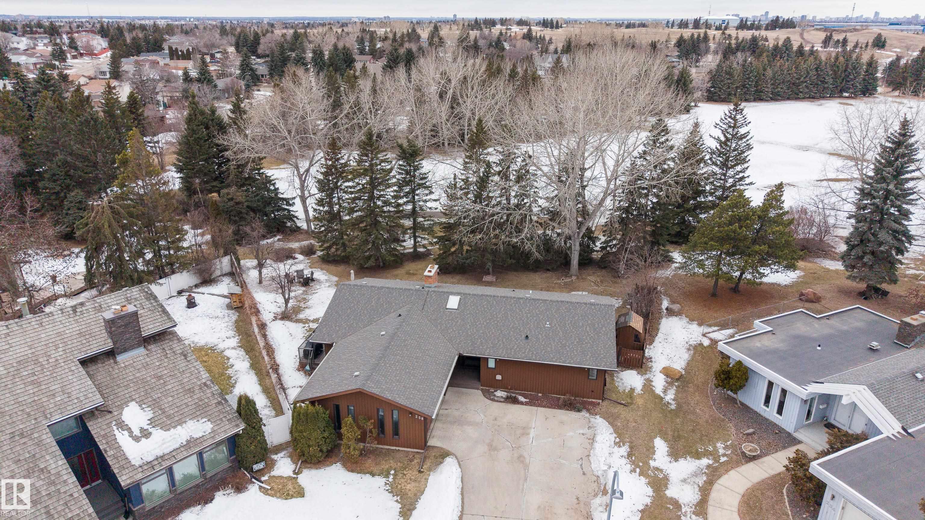 Photo 61 at 258 Greenoch Crescent NW, Greenview, Edmonton