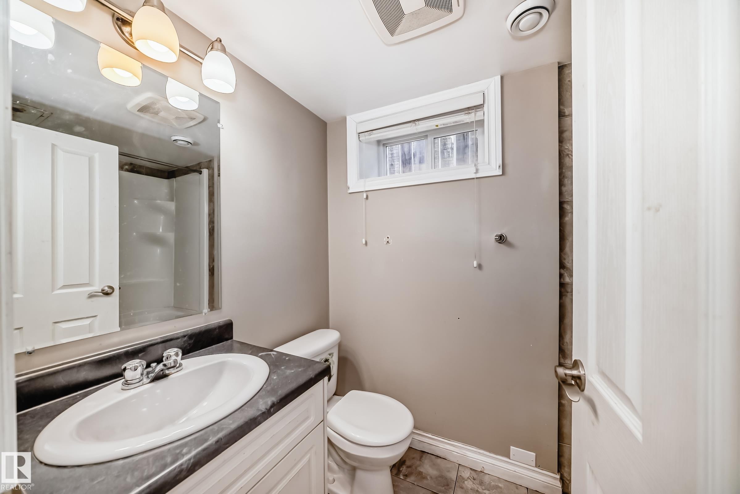 https://zimg.paragon.ice.com/ParagonImages/Property/PM/RAE/225394632/48/0/0/f2c46ed5cba6ba36ca2e416c2485dc69/1/79ac6215936c1025589c7d6179116fd2/225394632-e08af760-dd41-43ae-8915-0f0e9b7672b3.JPG