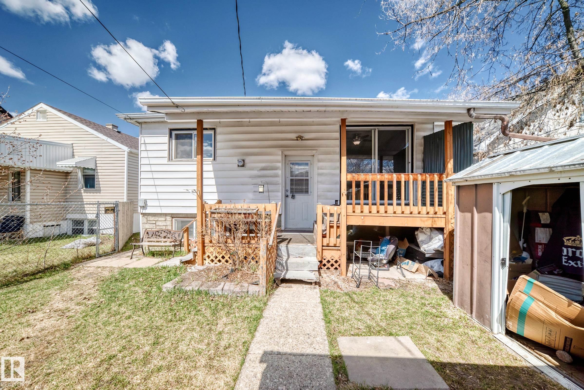 https://zimg.paragon.ice.com/ParagonImages/Property/PM/RAE/225394632/55/0/0/40aaa8d1f7dbe03345bdafff5cae0ad7/1/79ac6215936c1025589c7d6179116fd2/225394632-c4c90a8d-97d4-4085-8bd8-c4513843dc7d.JPG