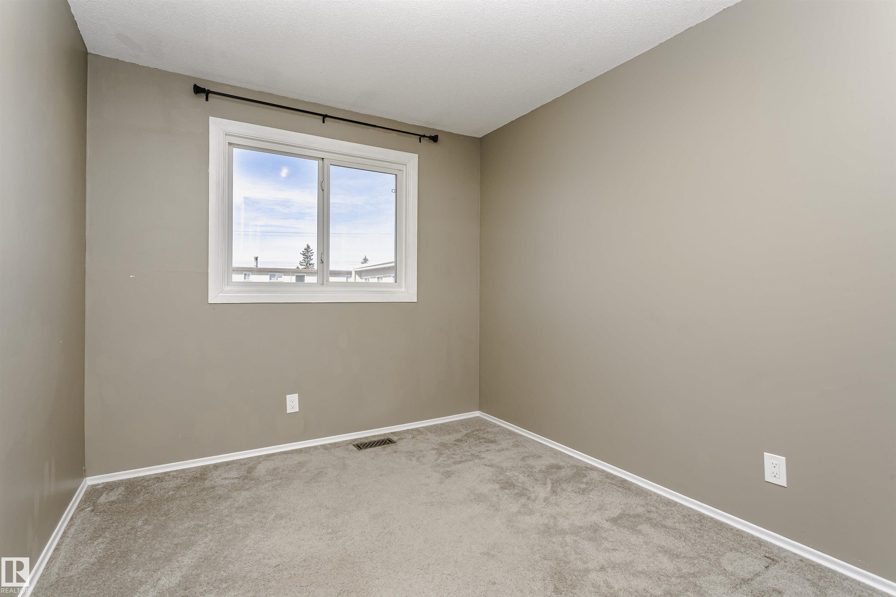 Photo 24 at 8109 132a Avenue NW, Delwood, Edmonton