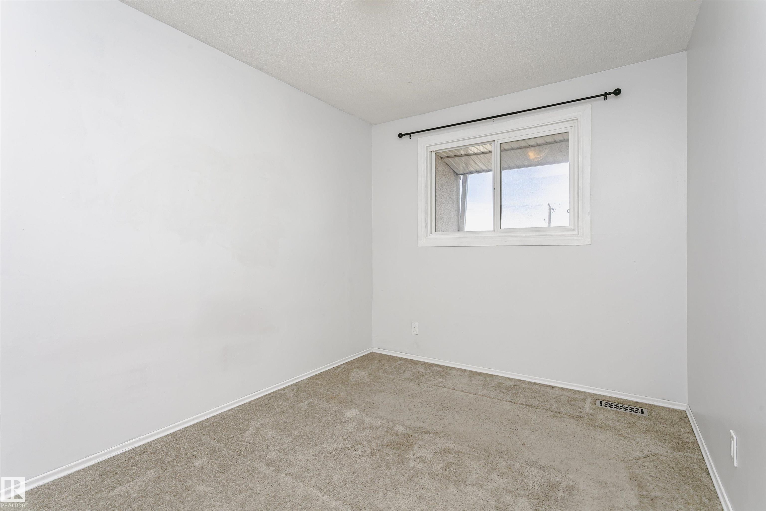 Photo 25 at 8109 132a Avenue NW, Delwood, Edmonton