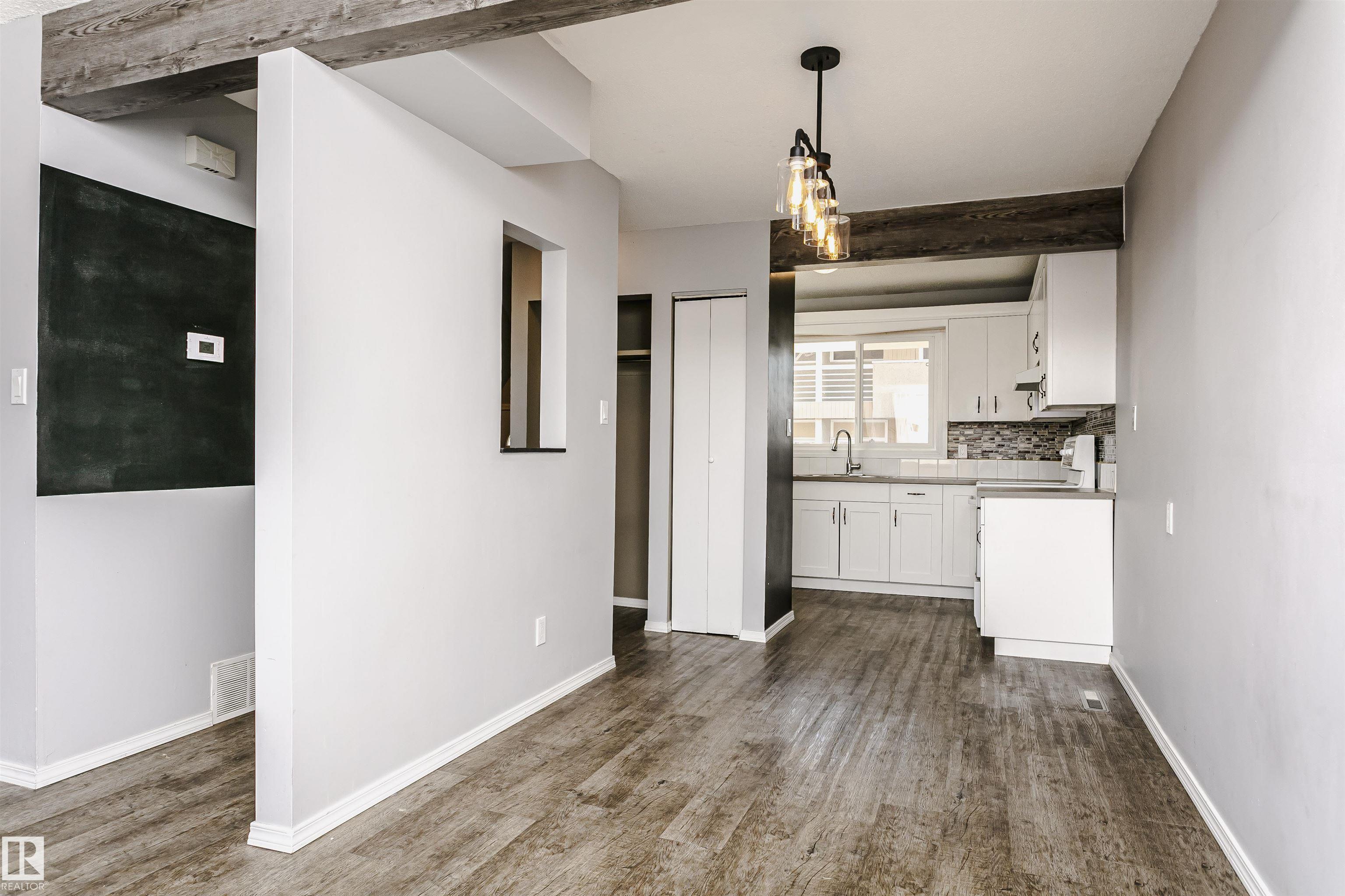 Photo 10 at 8109 132a Avenue NW, Delwood, Edmonton