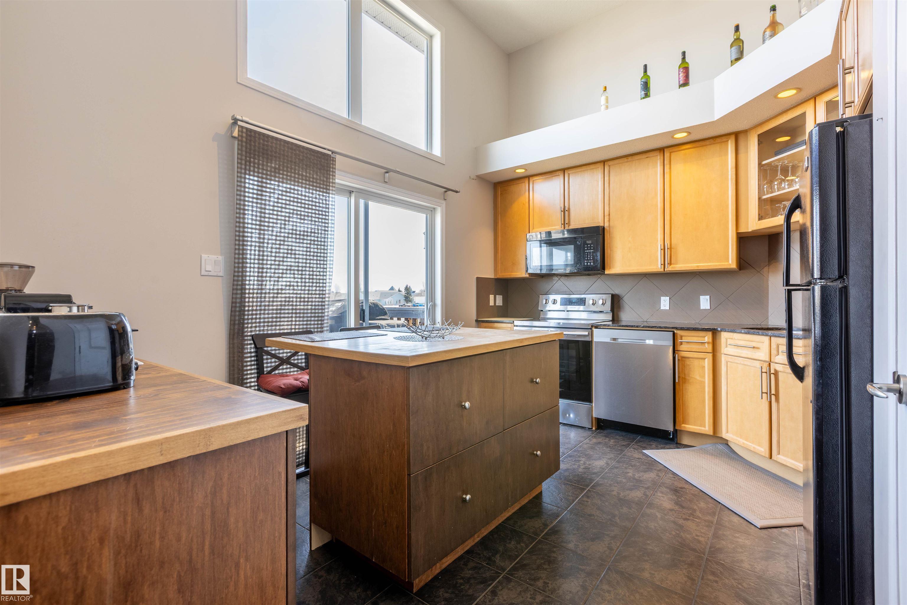 Photo 6 at 46 - 9904 101 Avenue, Morinville