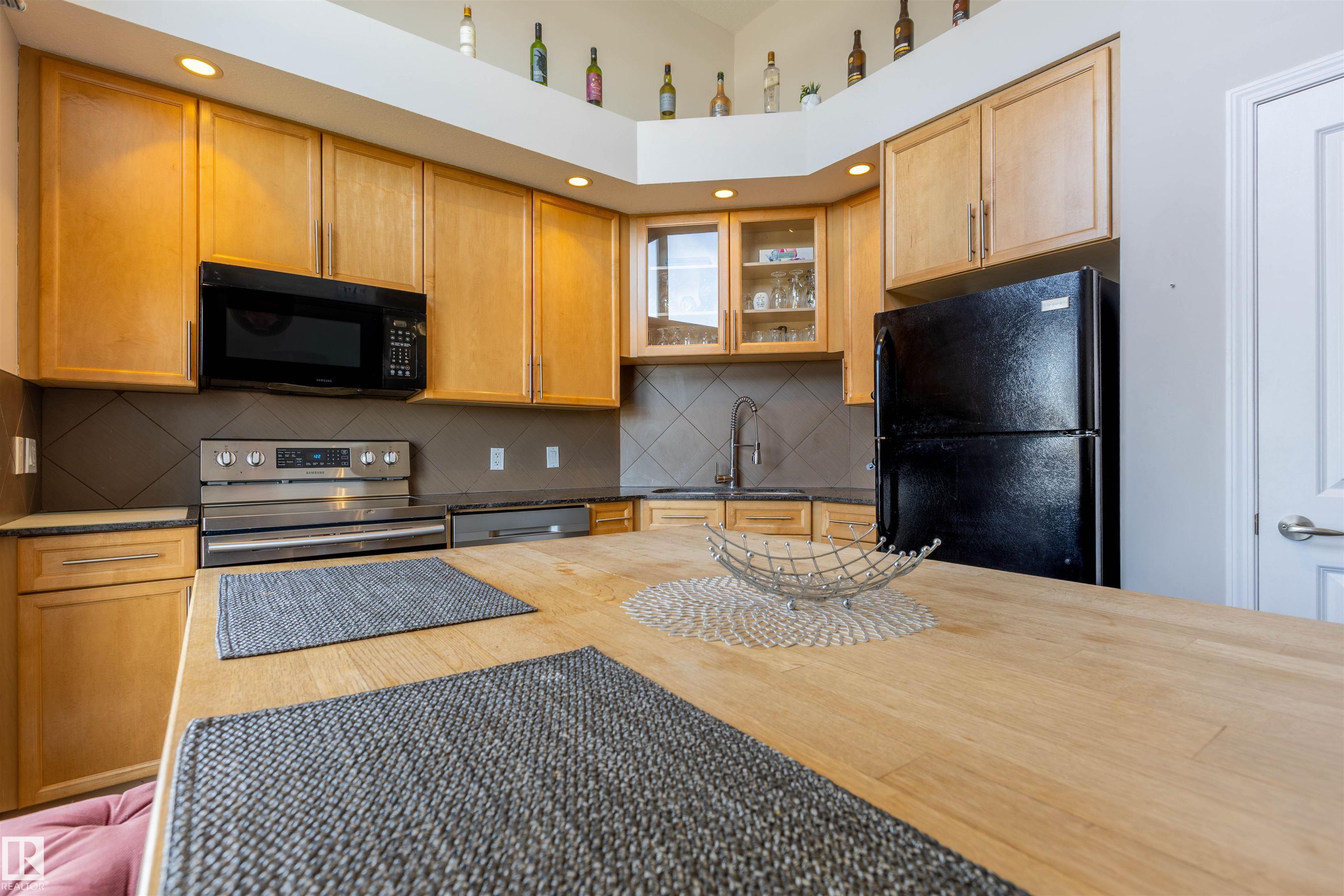 Photo 8 at 46 - 9904 101 Avenue, Morinville