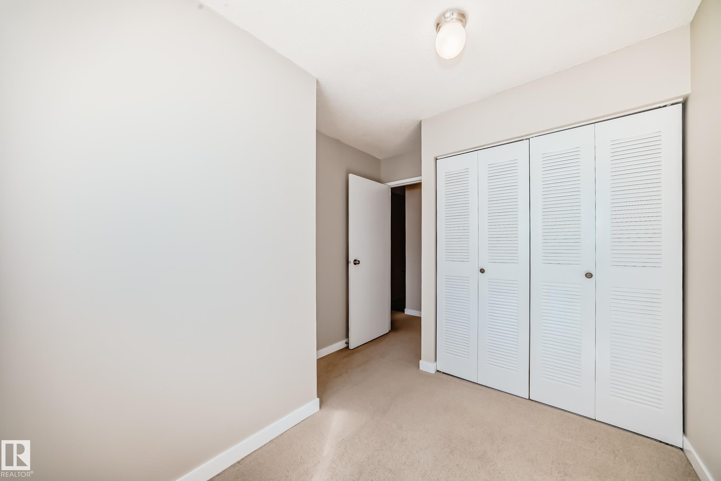 Photo 23 at 6 Woodvale Village NW, Greenview, Edmonton