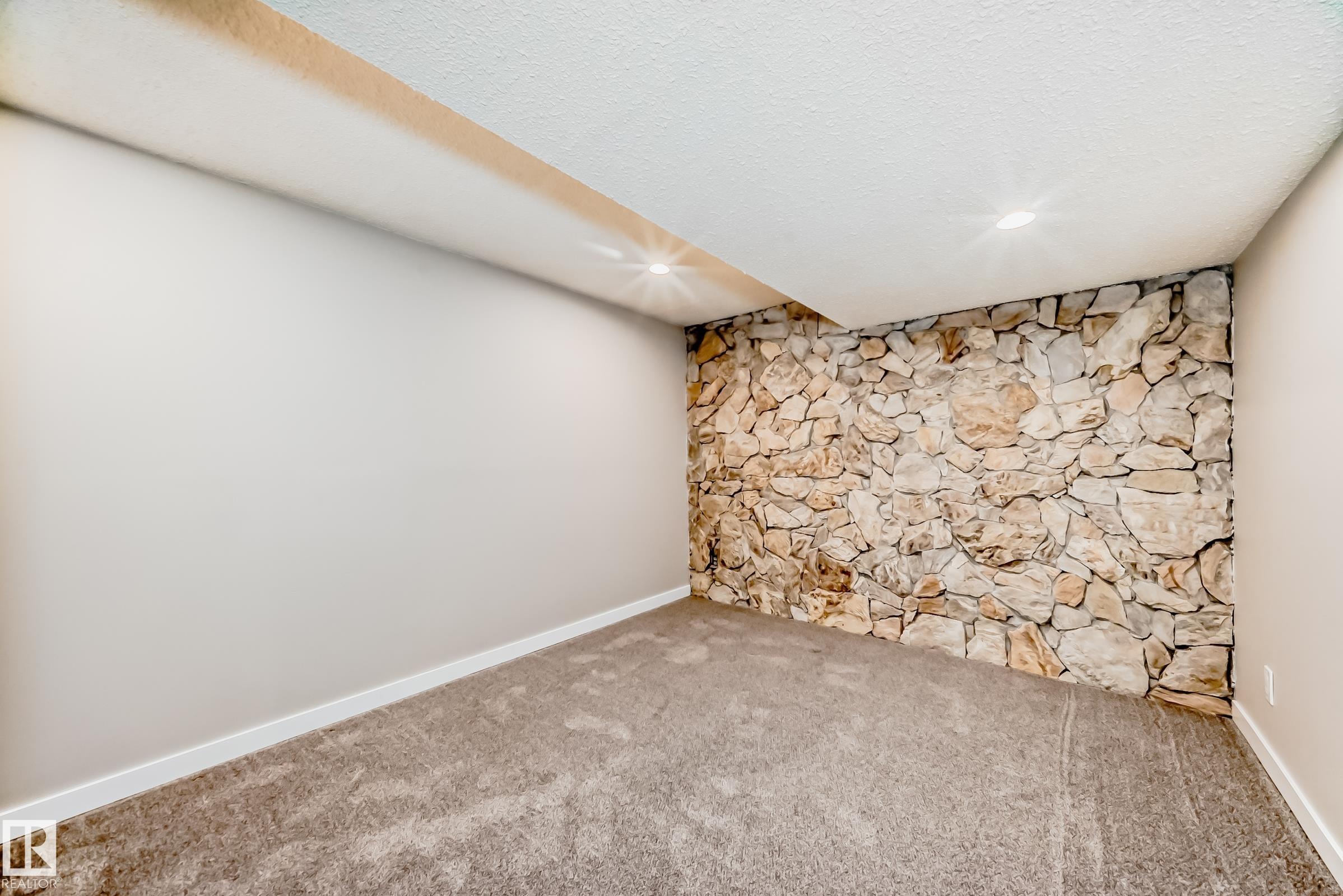 Photo 27 at 6 Woodvale Village NW, Greenview, Edmonton