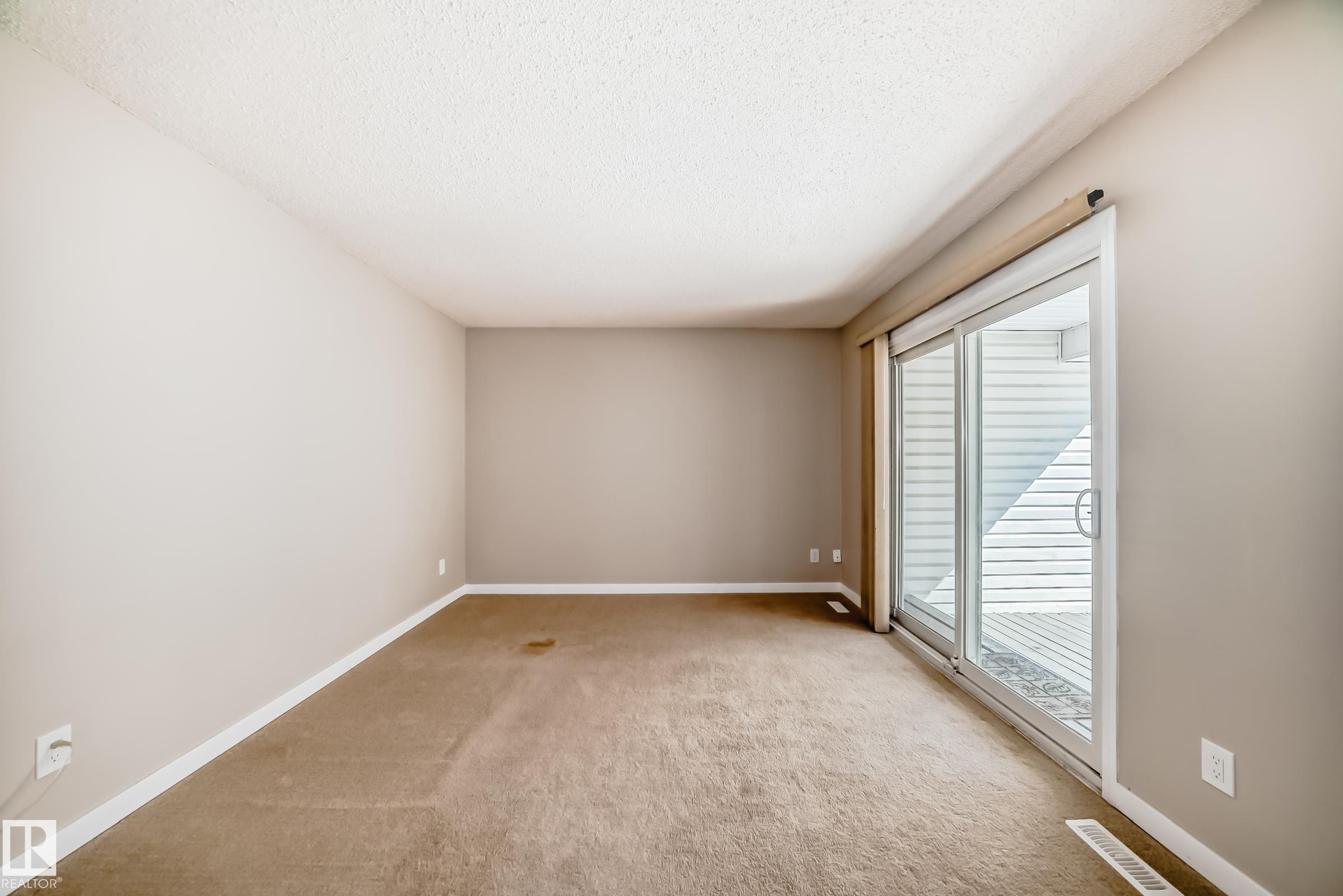 6 Woodvale Village NW, Greenview, Edmonton