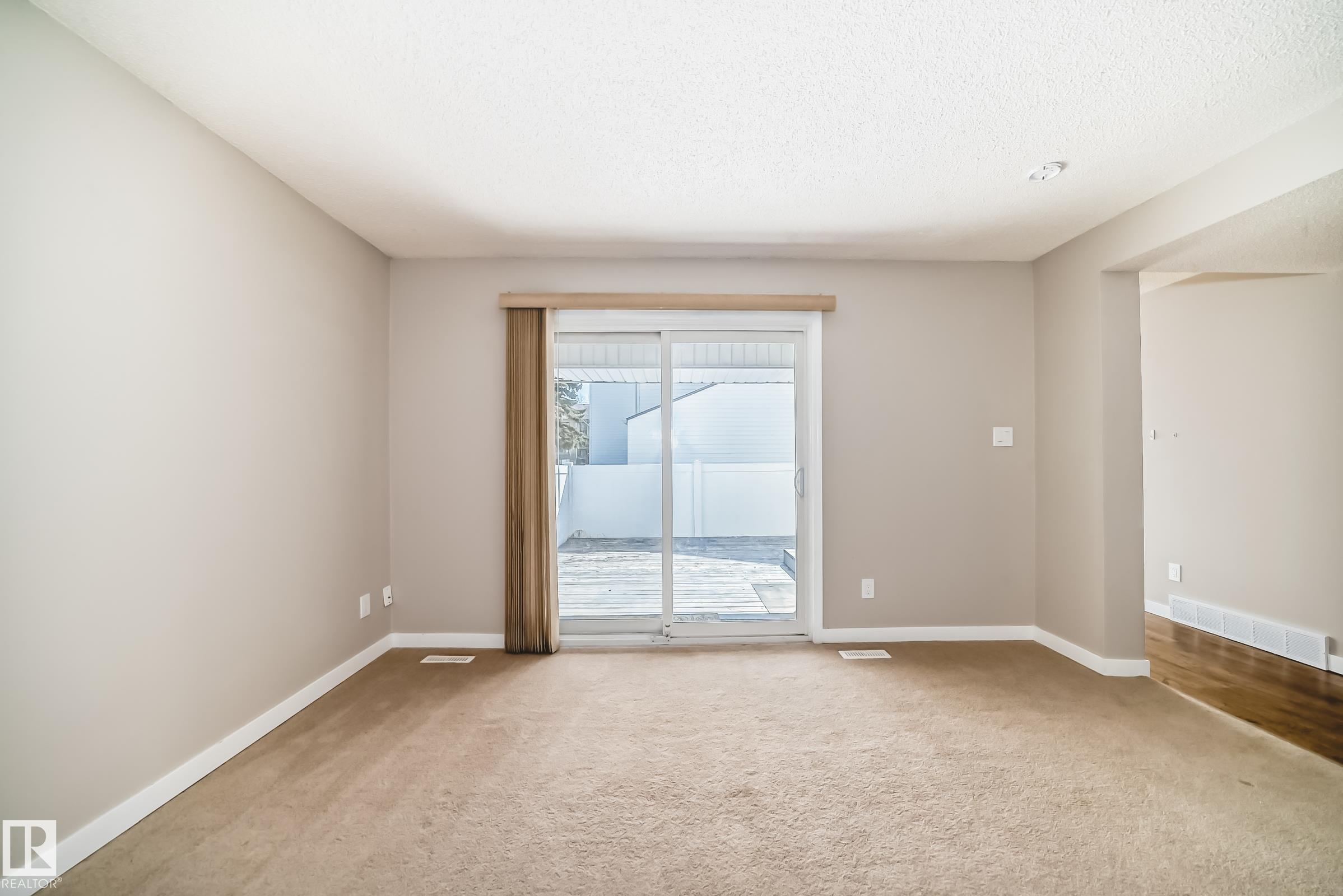 Photo 7 at 6 Woodvale Village NW, Greenview, Edmonton