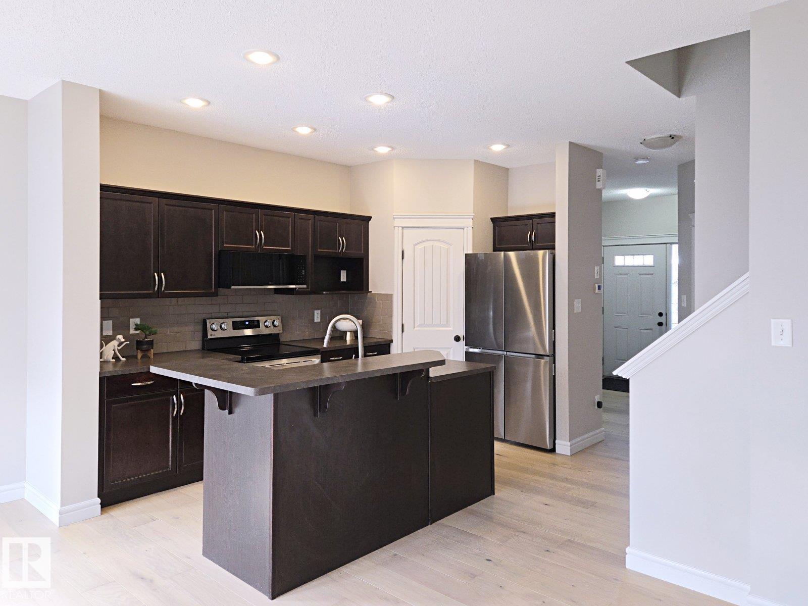 Picture for 11525 18A AV SW