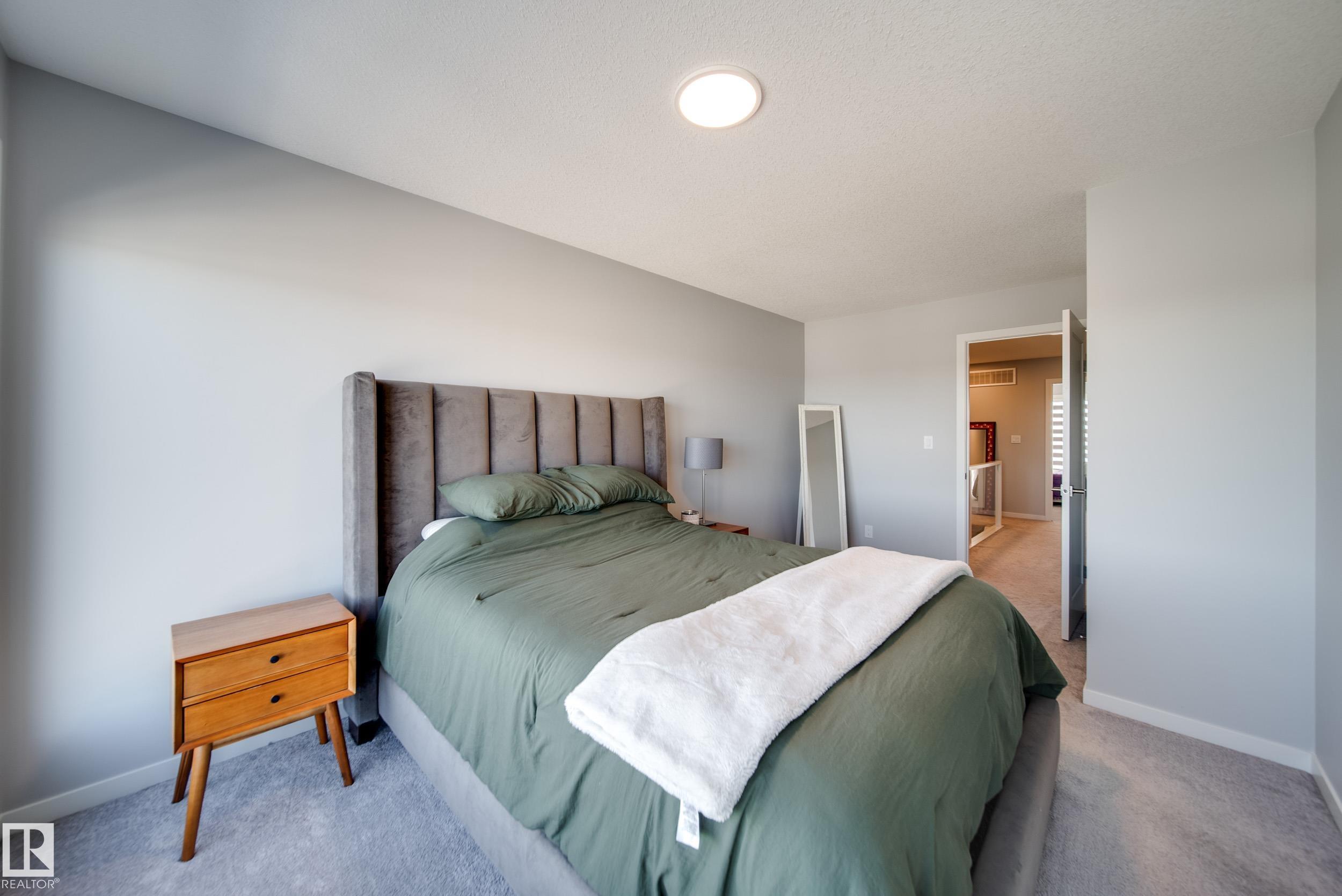 https://zimg.paragon.ice.com/ParagonImages/Property/PM/RAE/225394704/18/0/0/94a079695949b13b7e33c5bf9690662a/1/9a98f3114dd36738e396937ea35b7e1b/225394704-7cf48ba1-fdf5-4482-b412-2a54217f5ba8.JPG