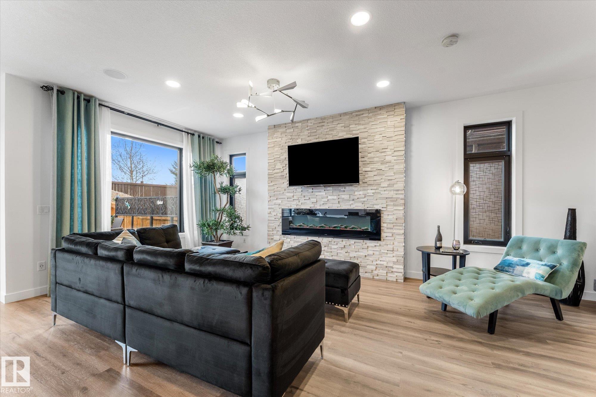 Photo 12 at 9 Brunswyck Crescent, Fenwyck, Spruce Grove