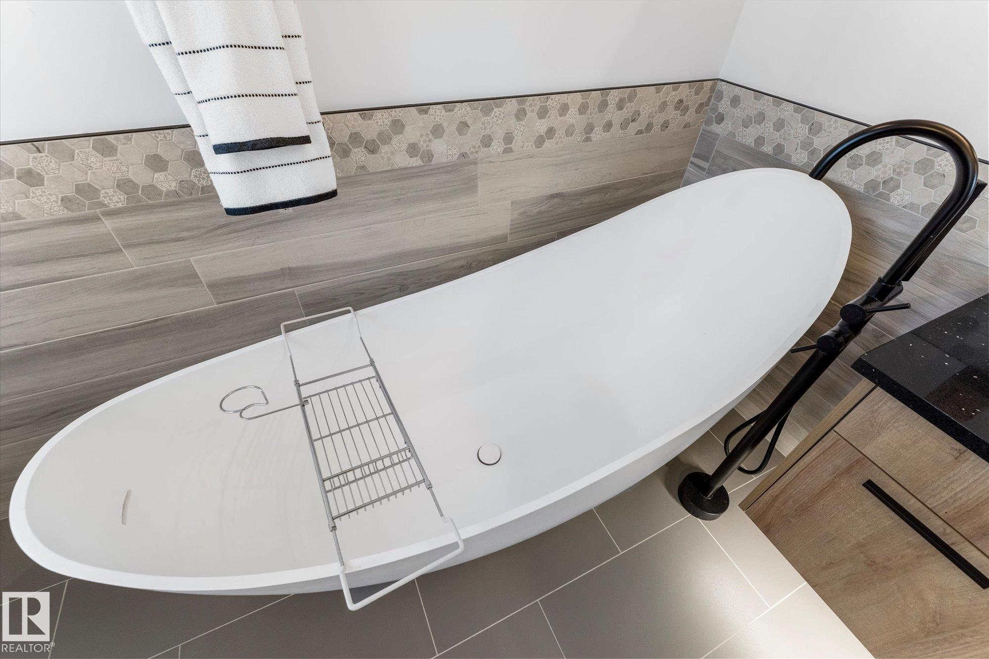 Photo 28 at 9 Brunswyck Crescent, Fenwyck, Spruce Grove