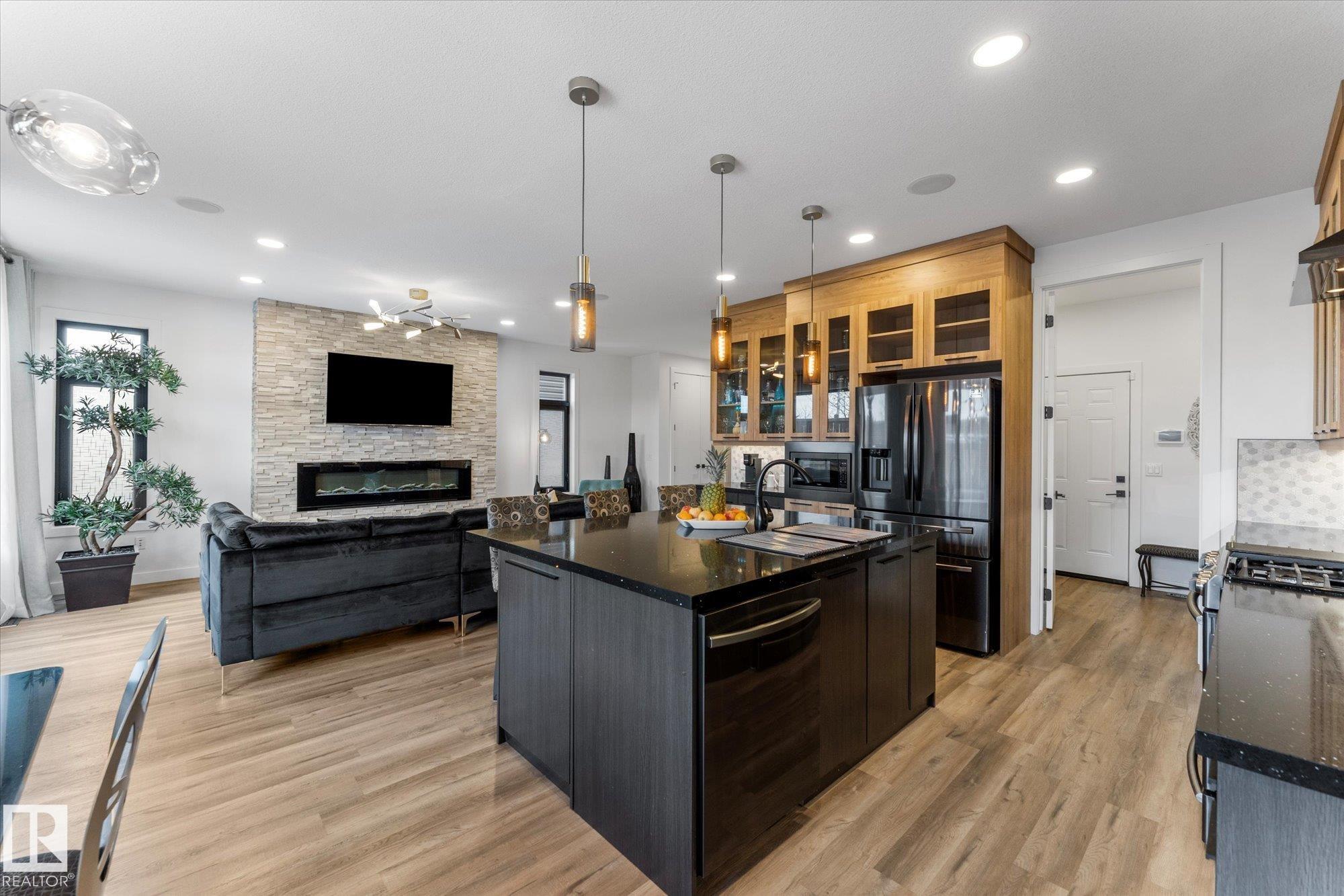 Photo 9 at 9 Brunswyck Crescent, Fenwyck, Spruce Grove