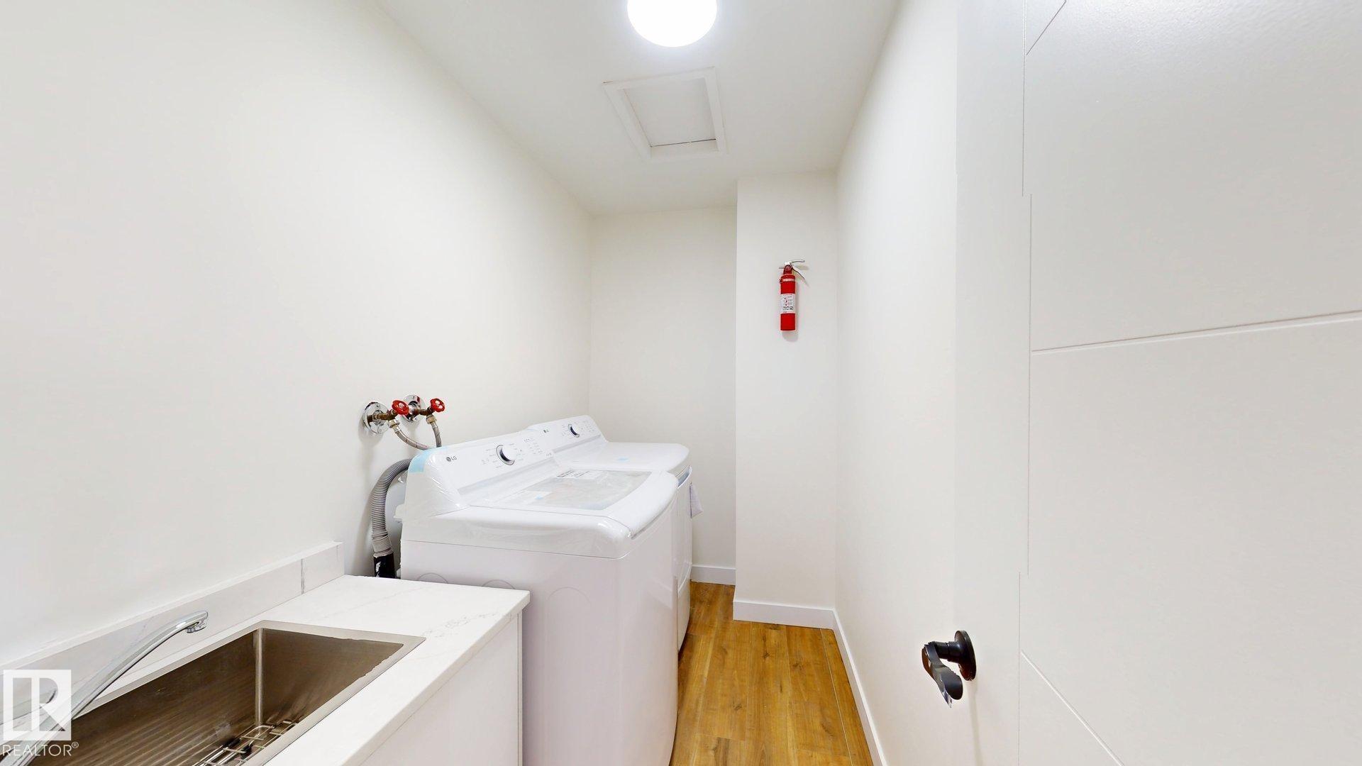 Photo 22 at 8515 86 Avenue NW, Bonnie Doon, Edmonton